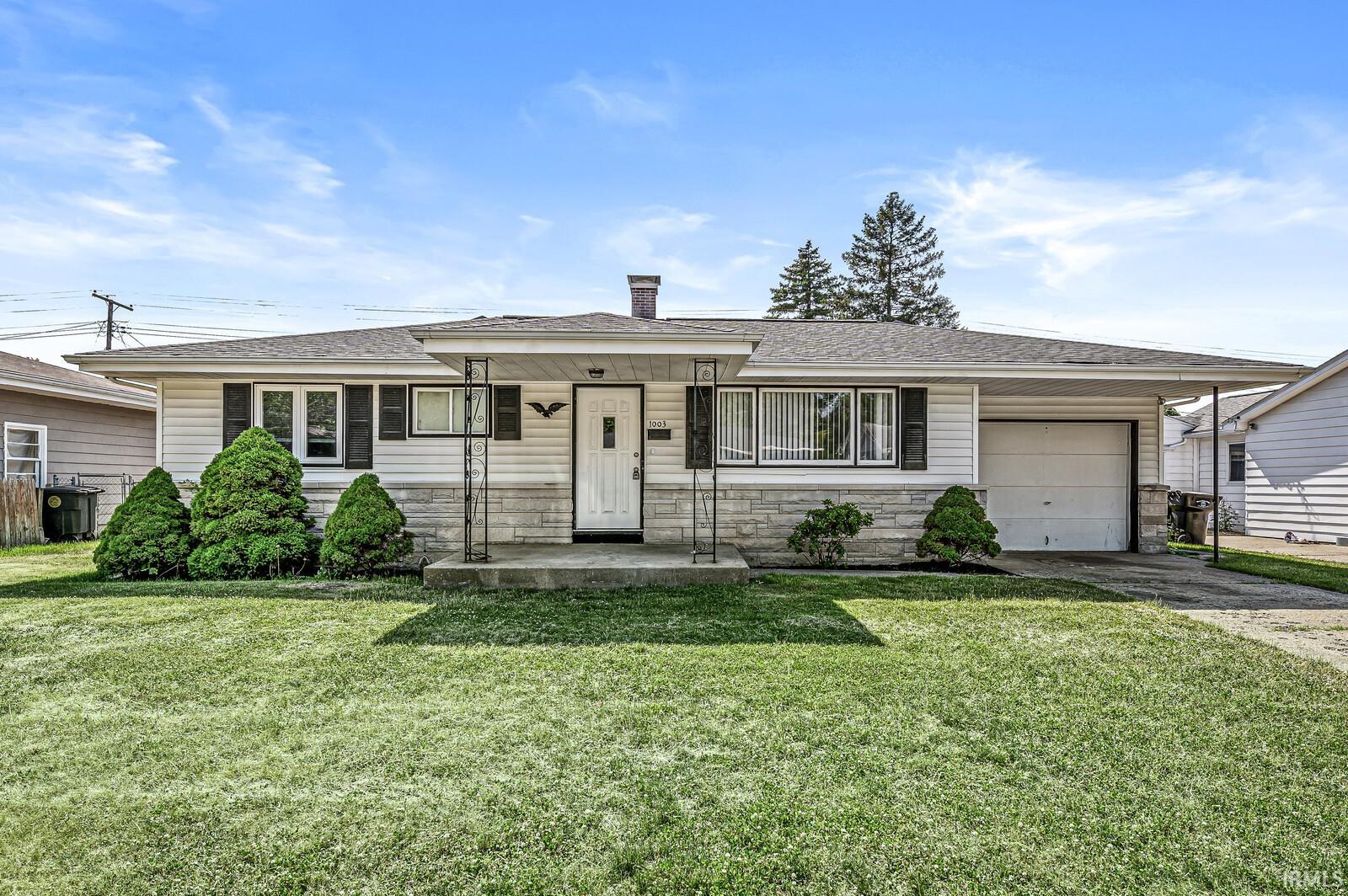 1003 Woodbine
