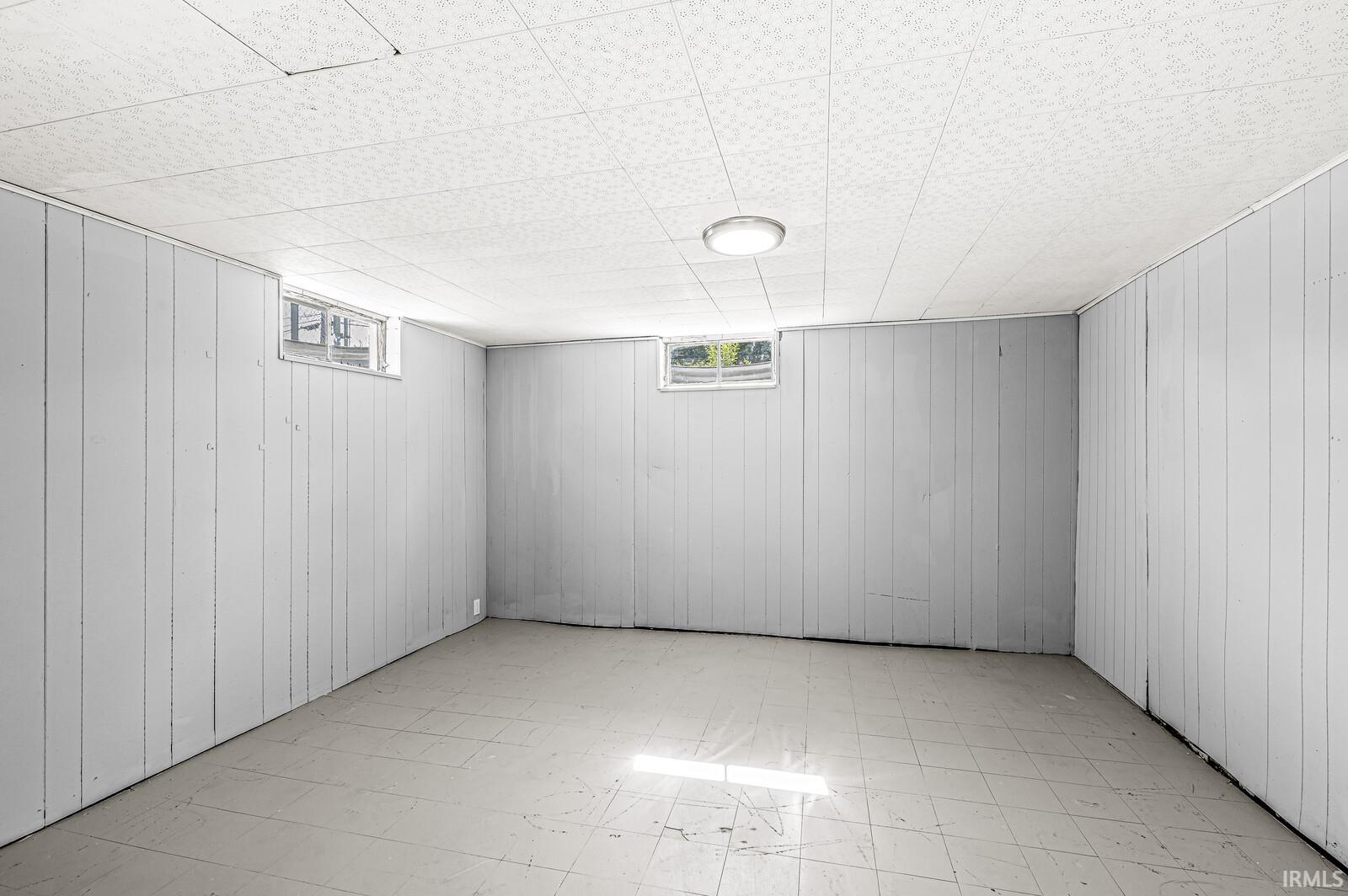 1003 Woodbine