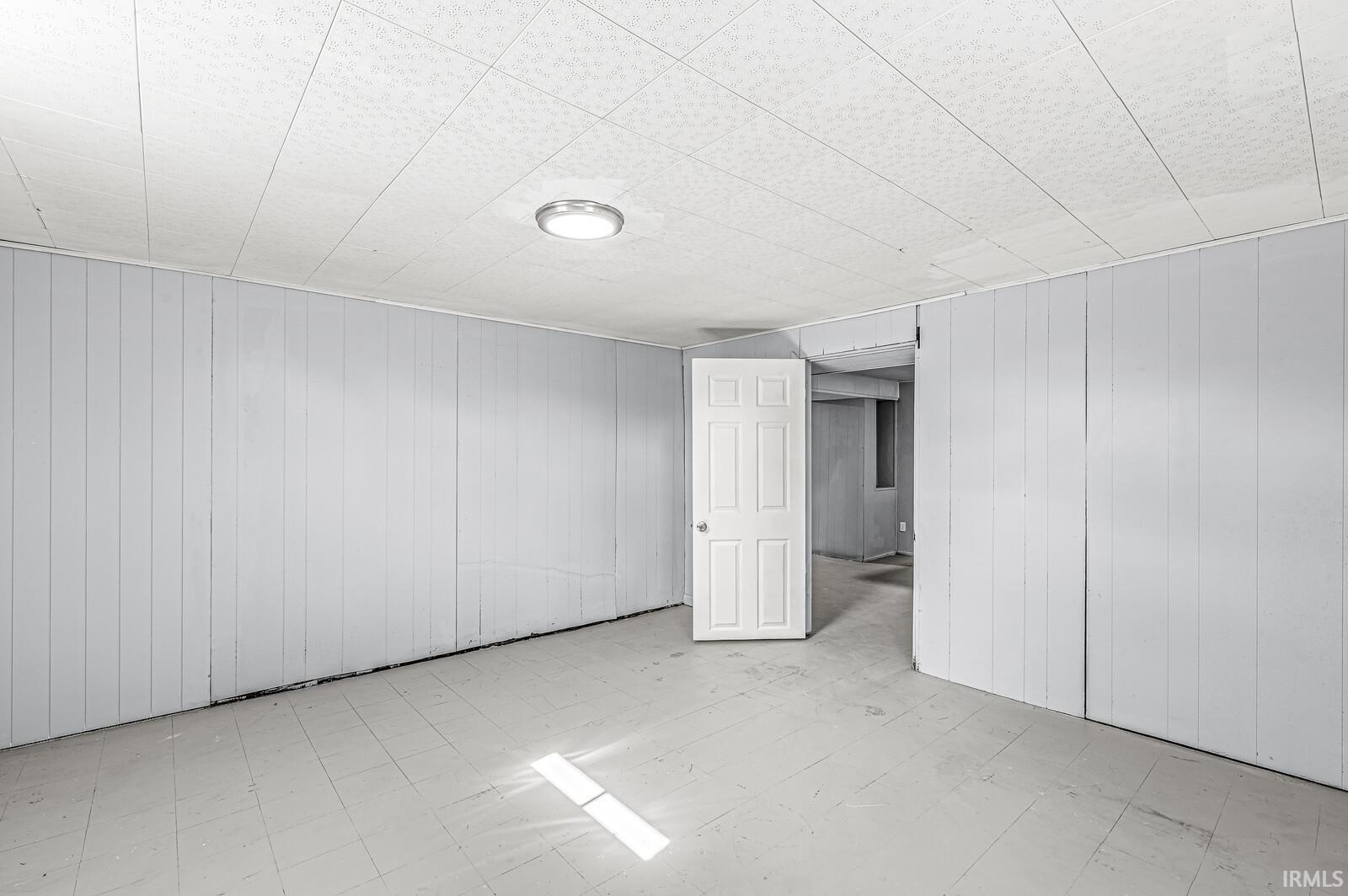 1003 Woodbine