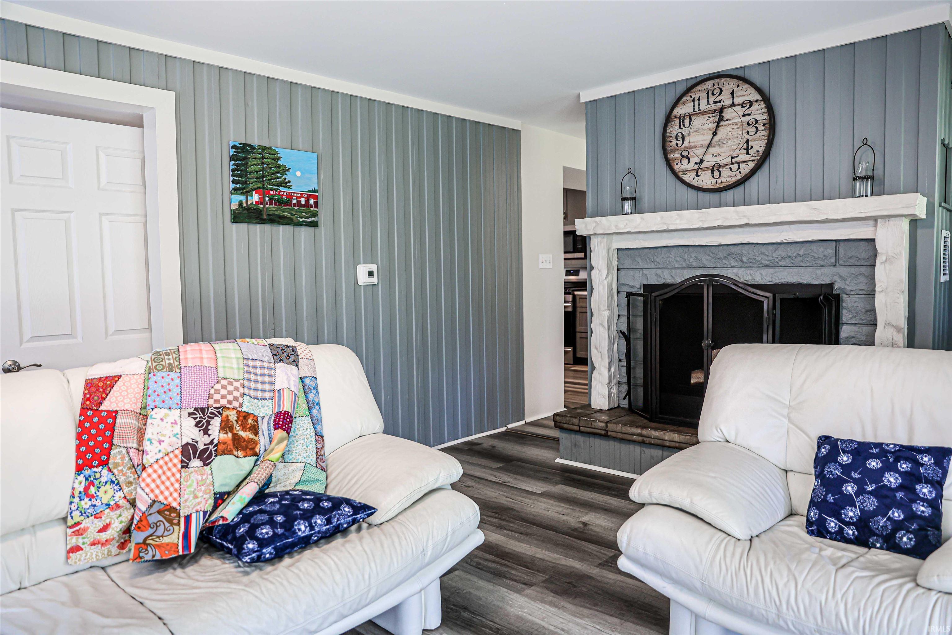 761 Chouinard