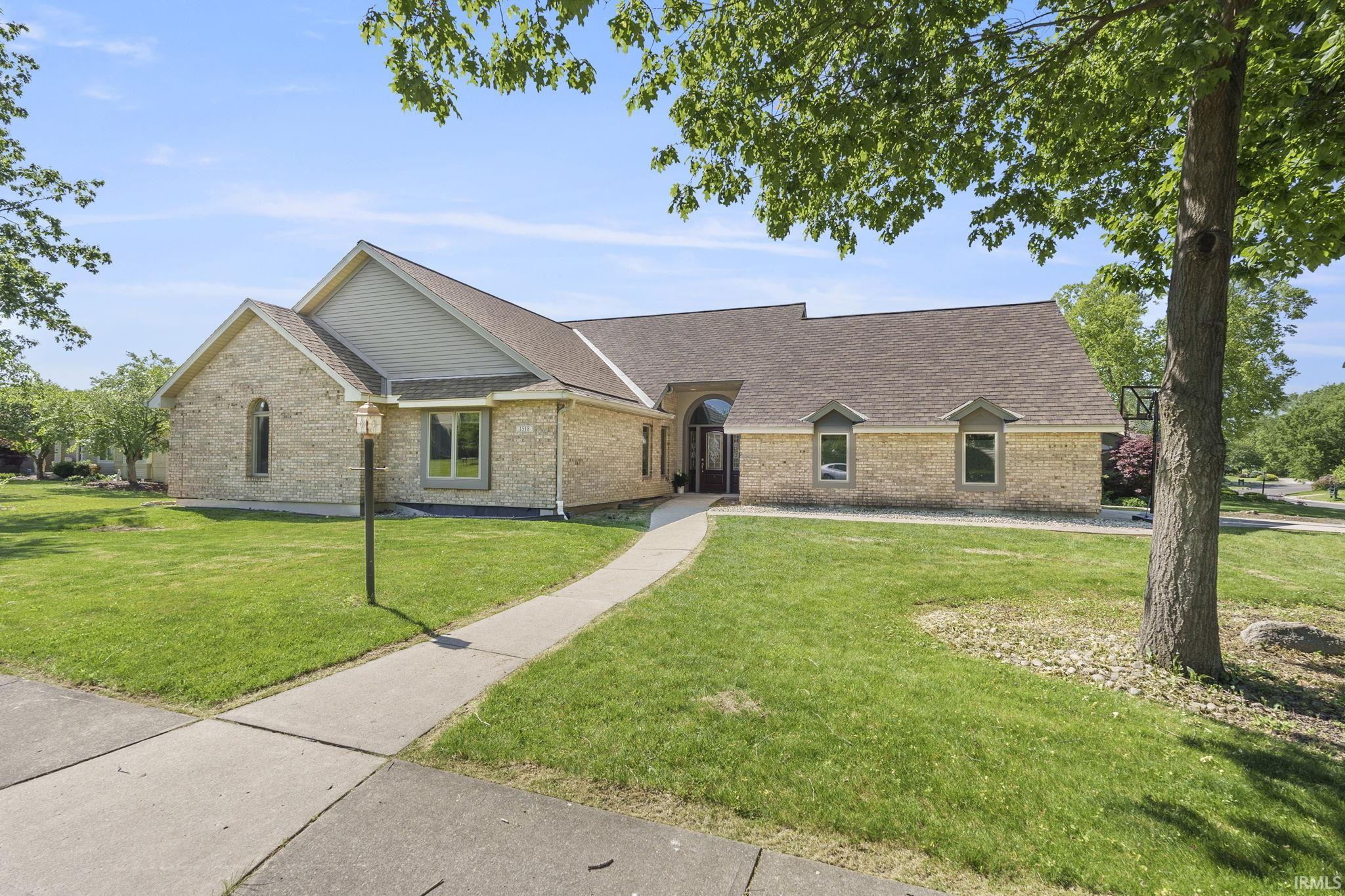 1518 Thistle Lane