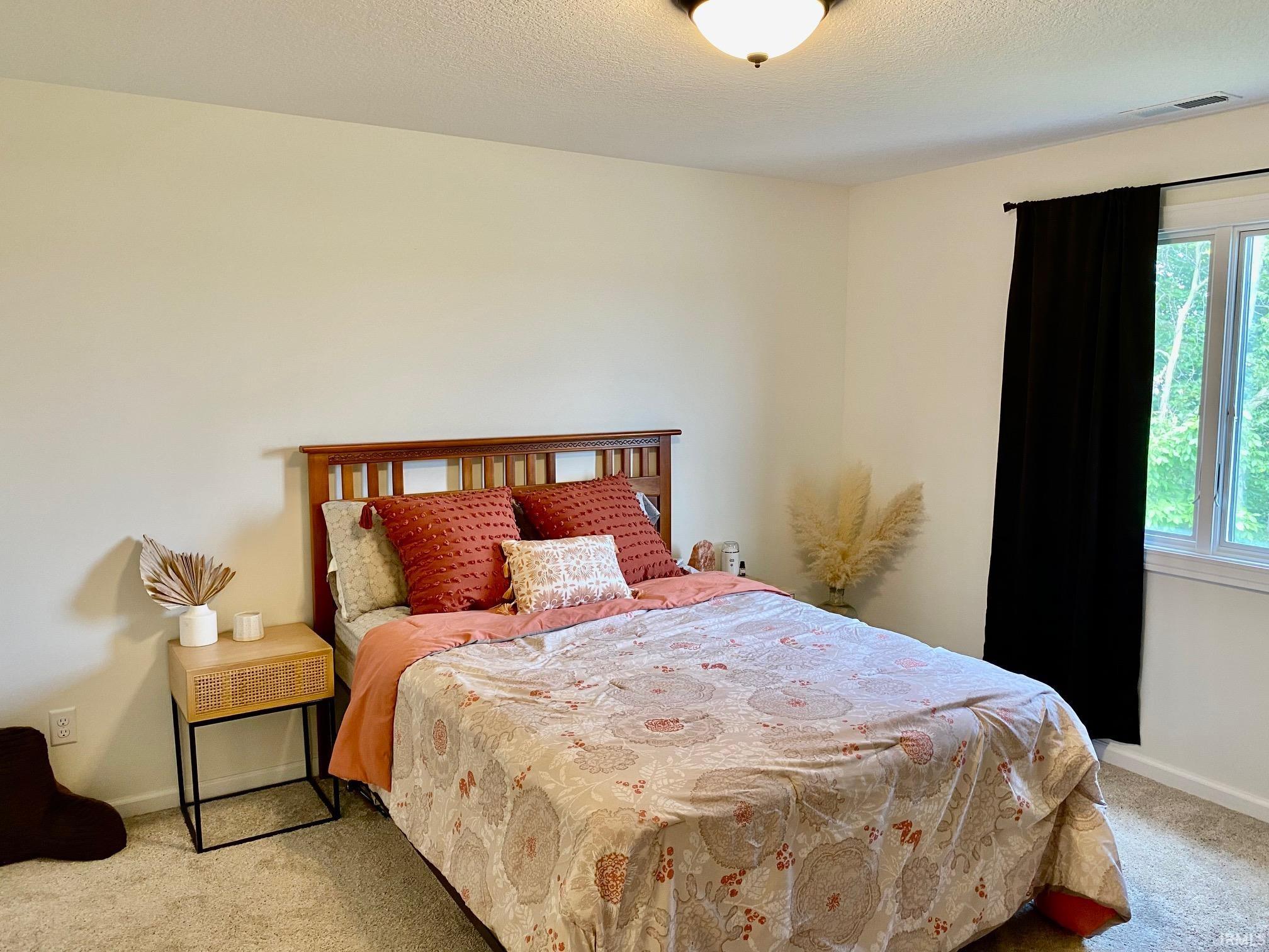 401 Fox Cross