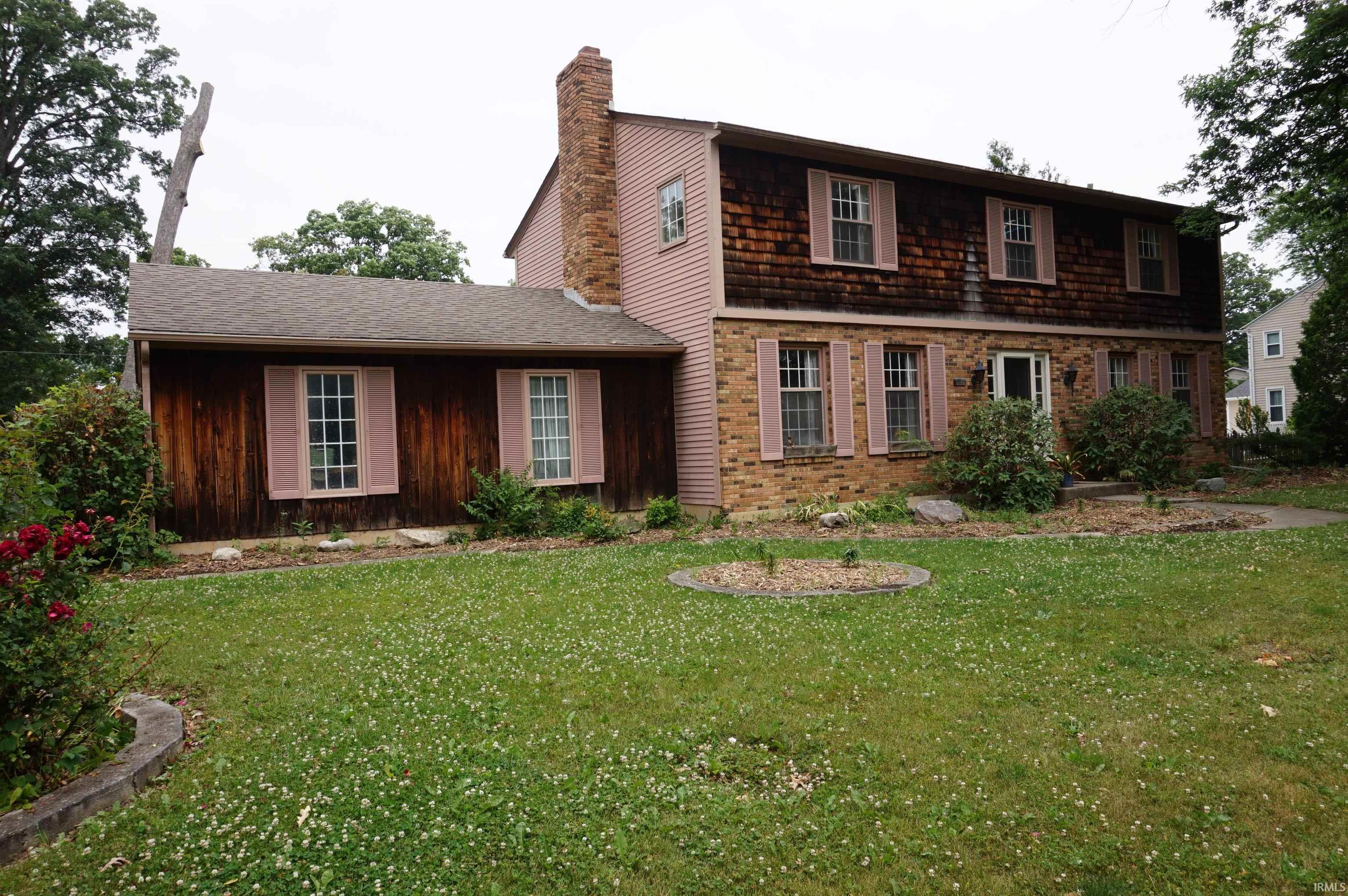 5211 Vance