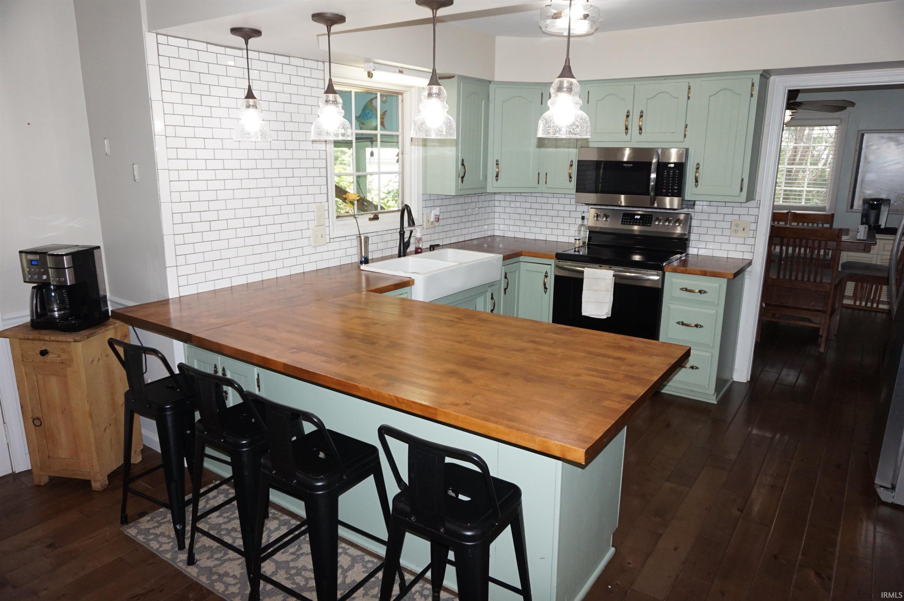 5211 Vance