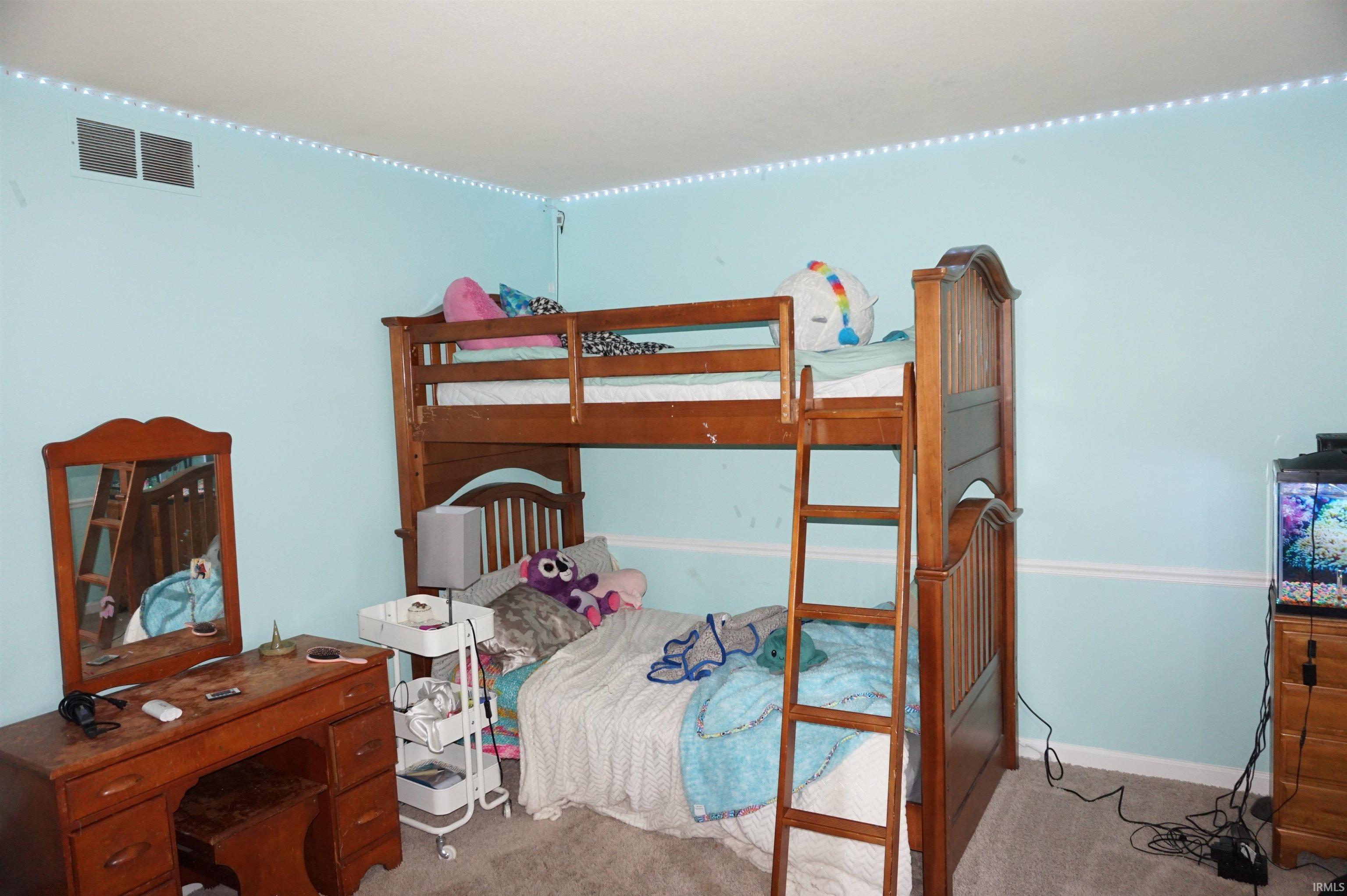5211 Vance
