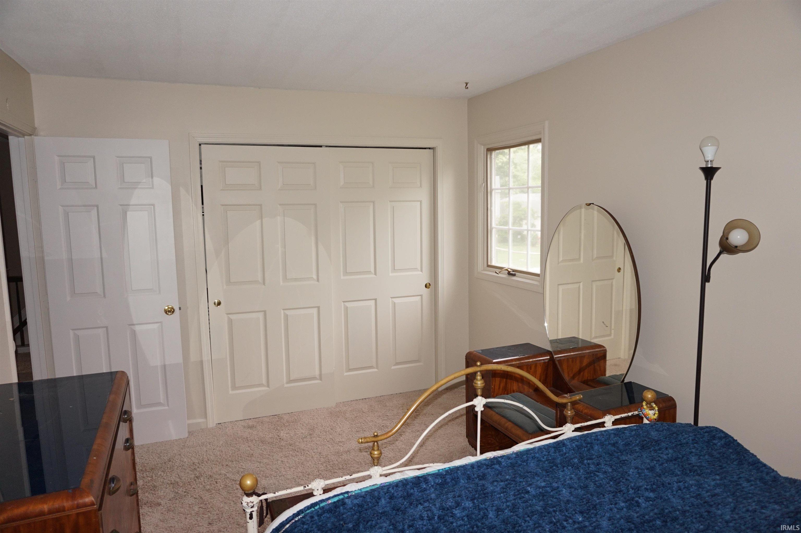 5211 Vance