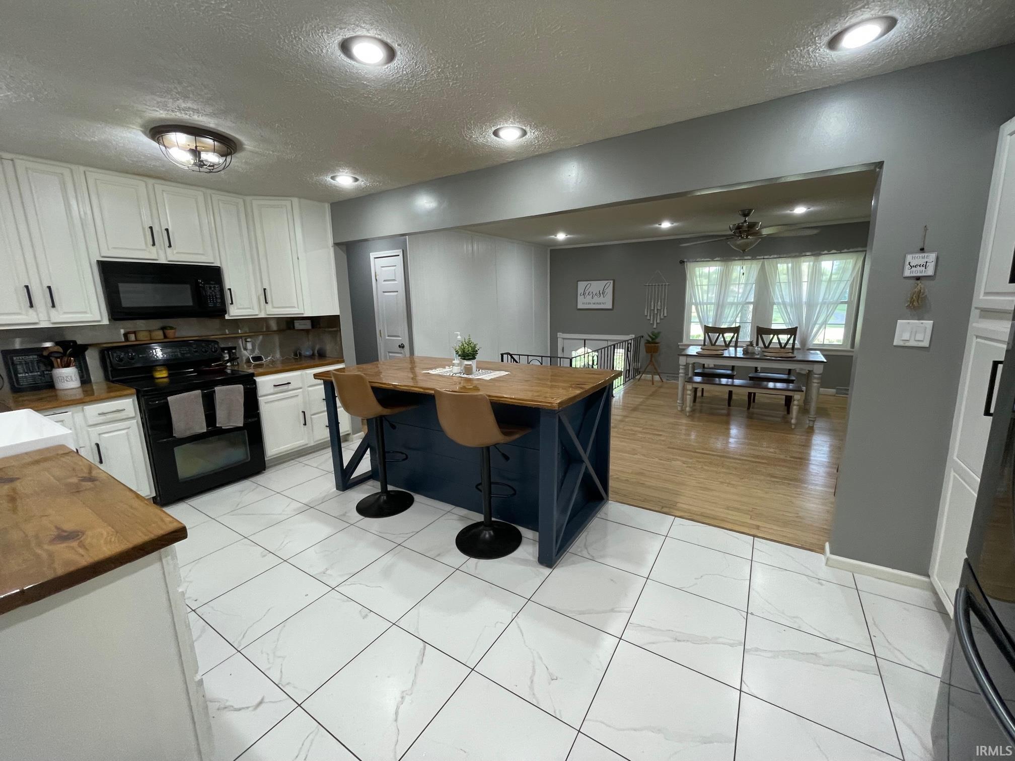 1004 Olson
