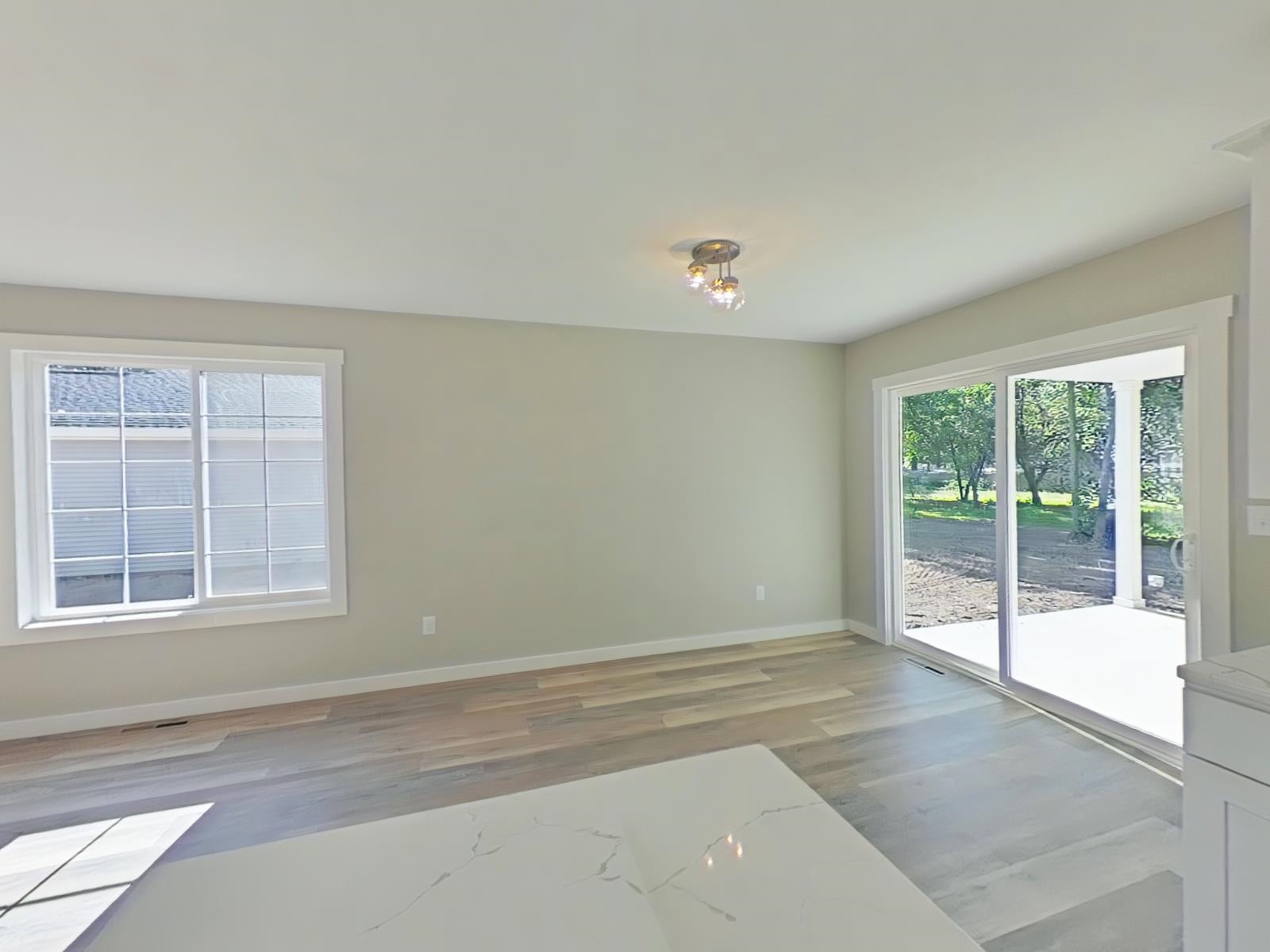 26082 Lake Terrace