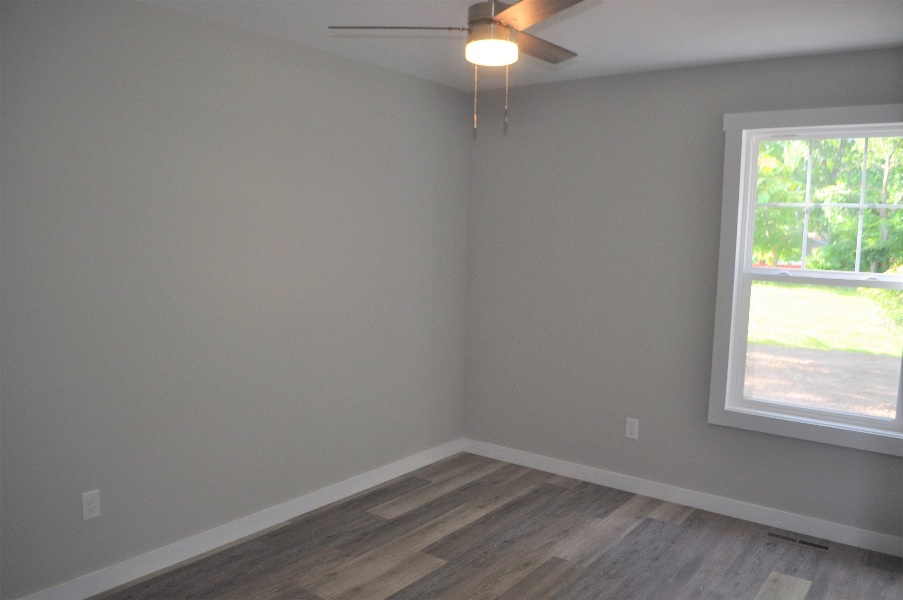 26082 Lake Terrace