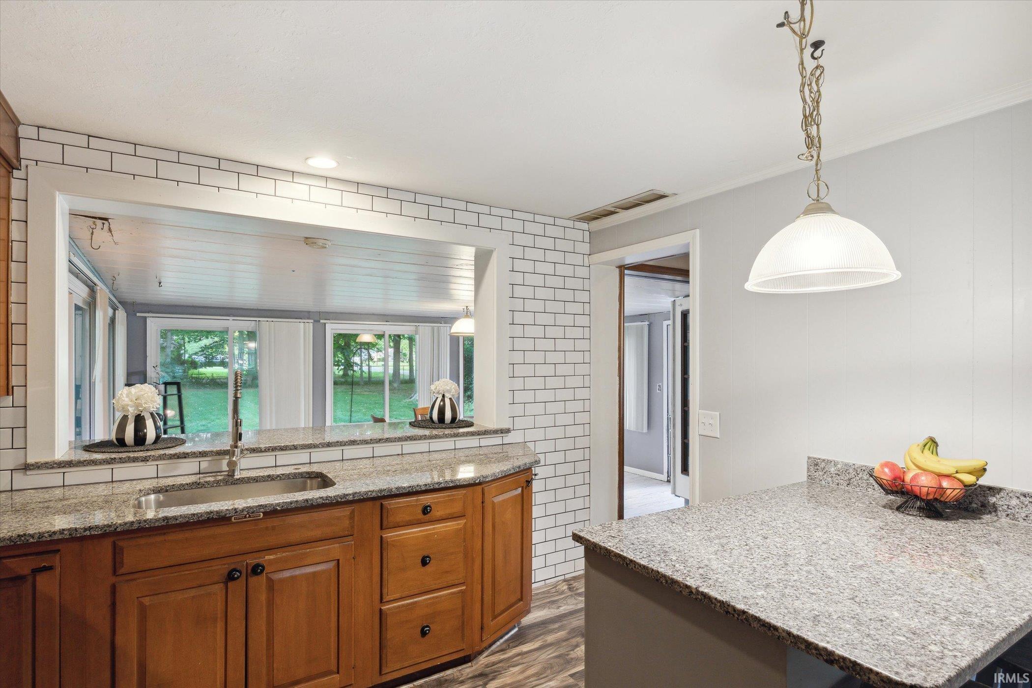 2103 Homeacres