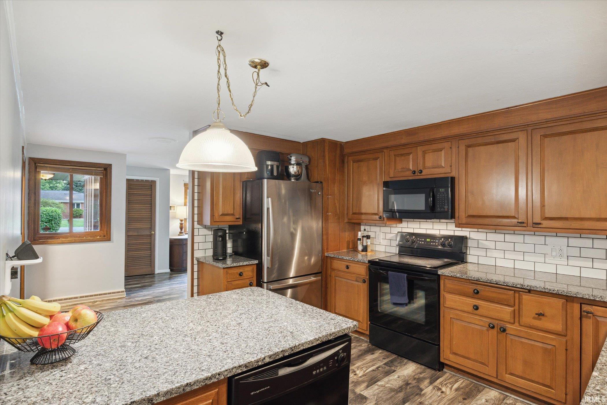 2103 Homeacres