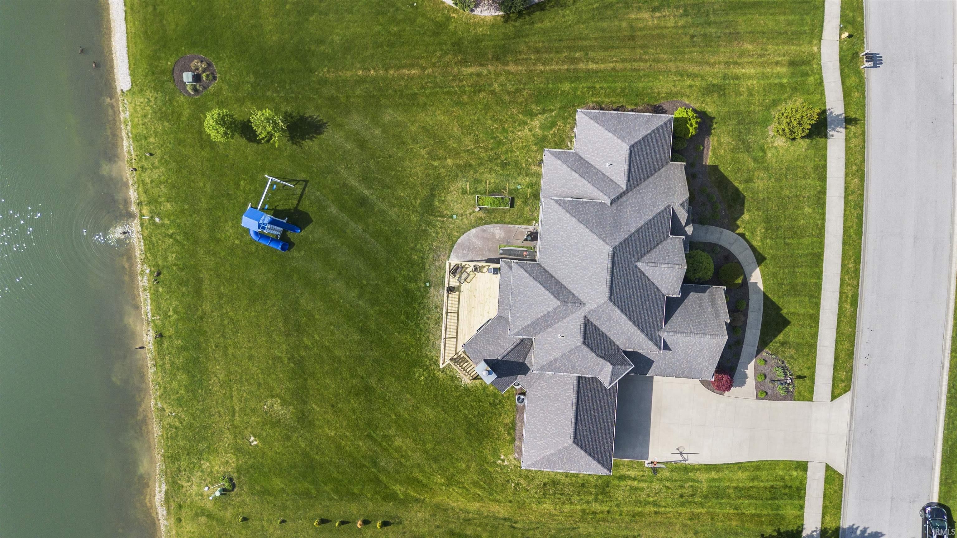 3018 Greythorne