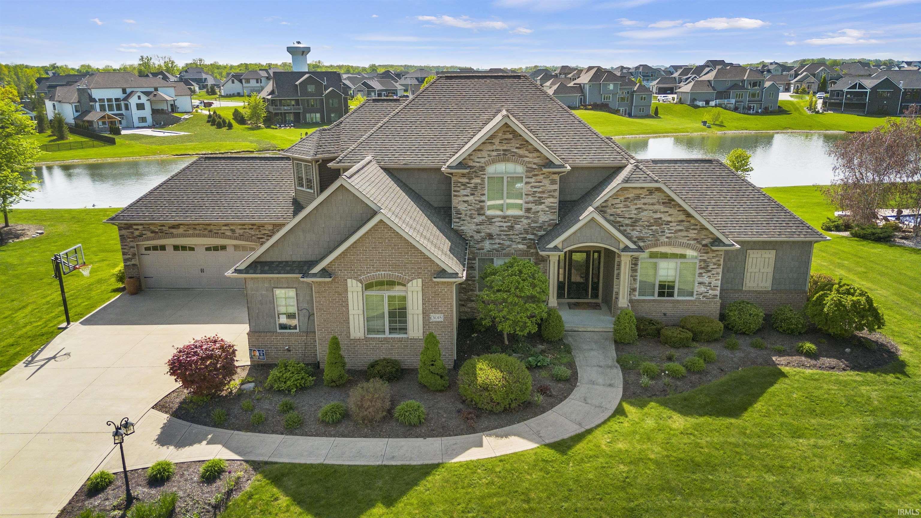 3018 Greythorne