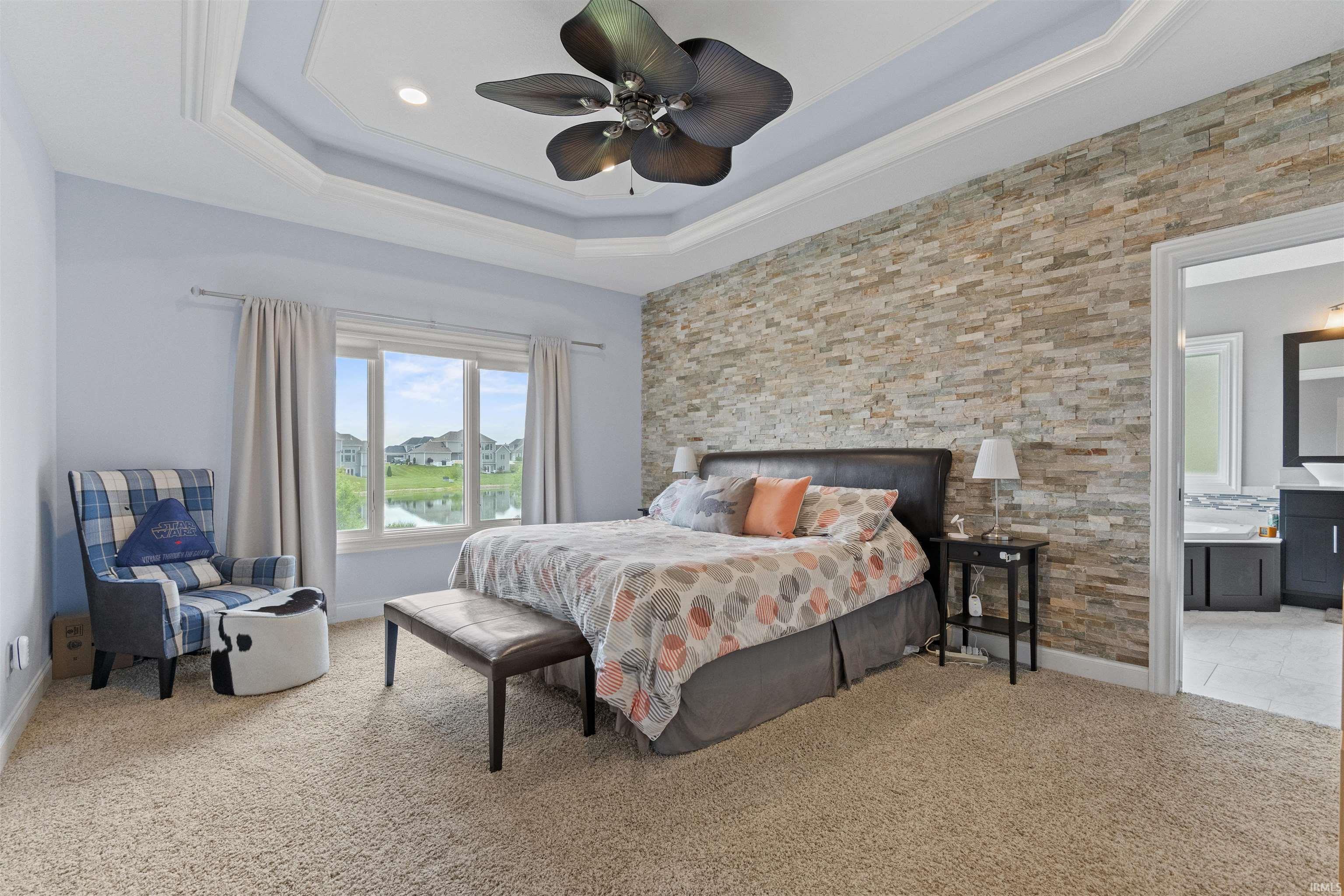 3018 Greythorne