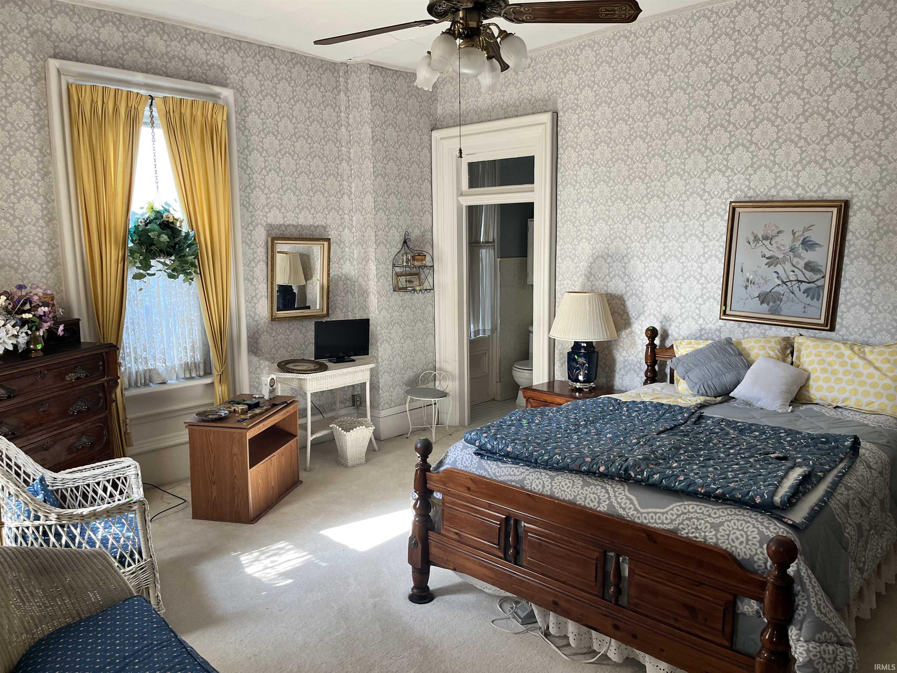 706 Main
