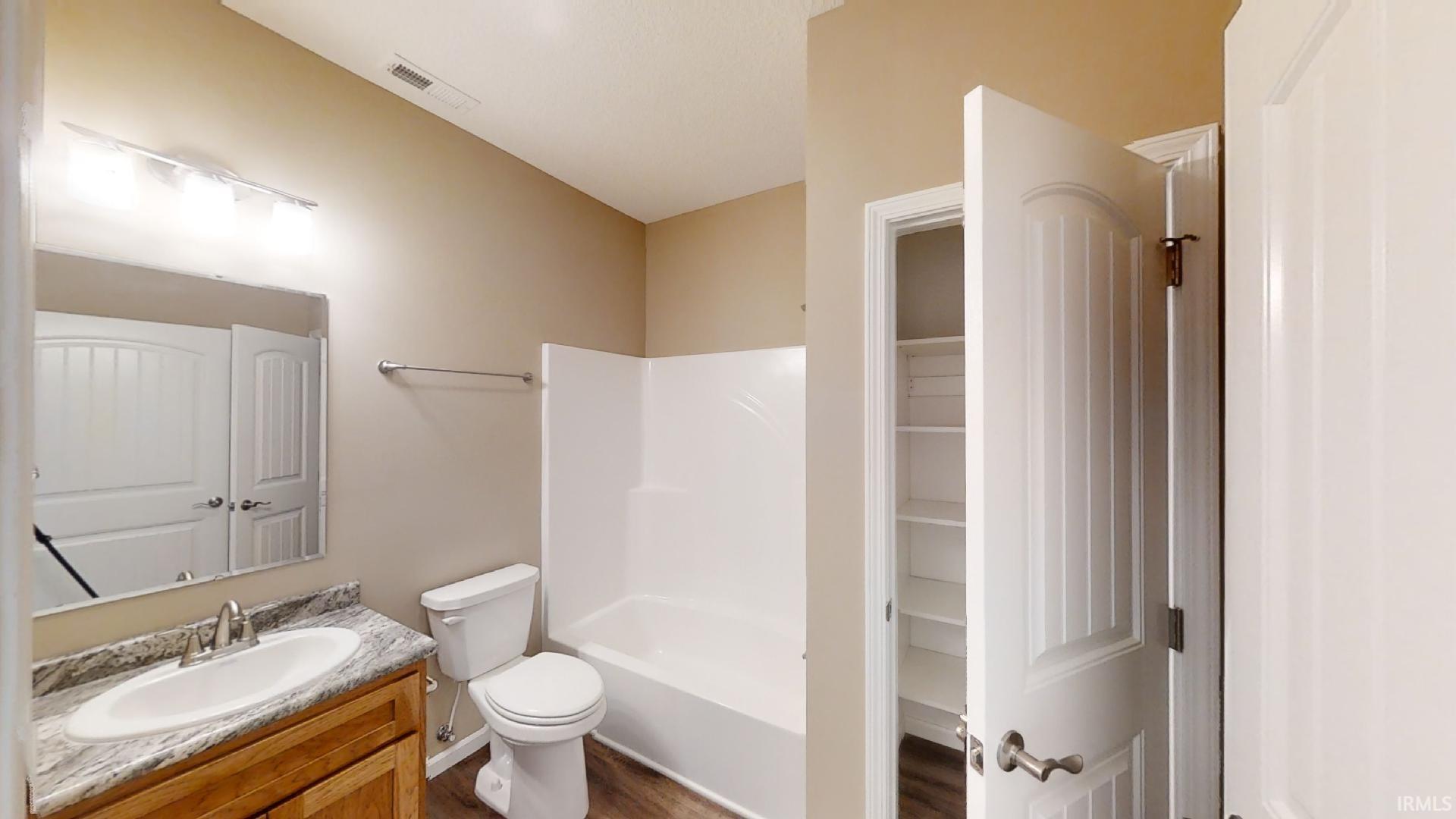 114 Park Dr Unit 1