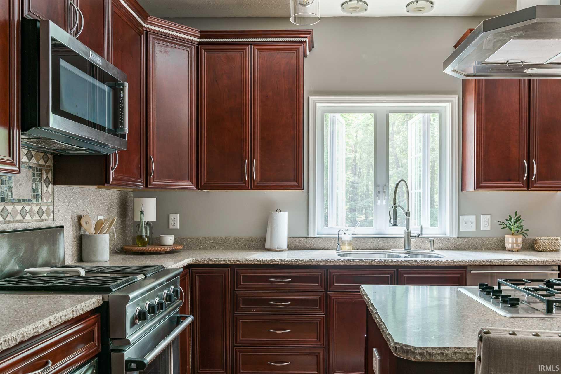 50905 Persimmon
