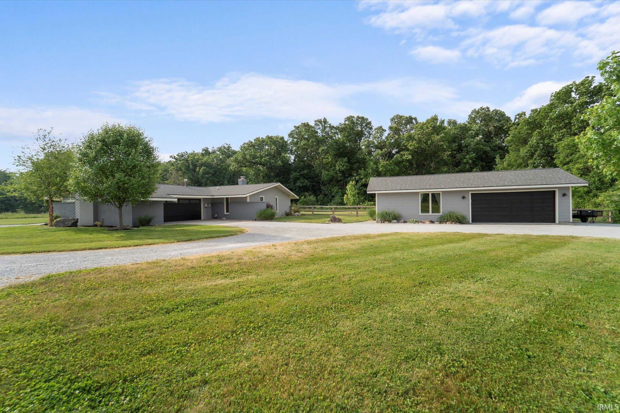 611 Carroll