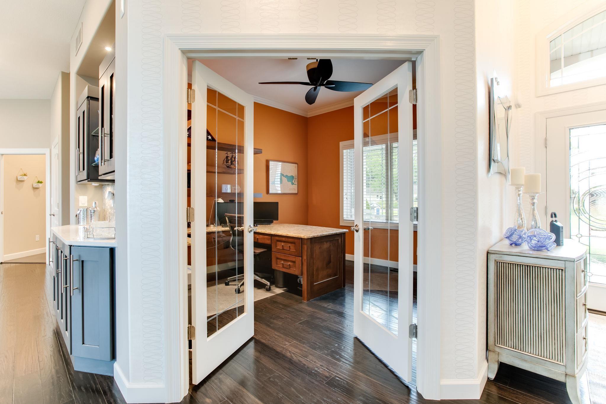 25739 Laverna