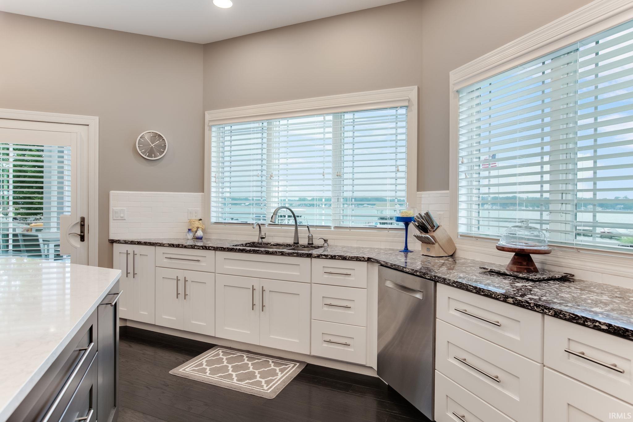 25739 Laverna
