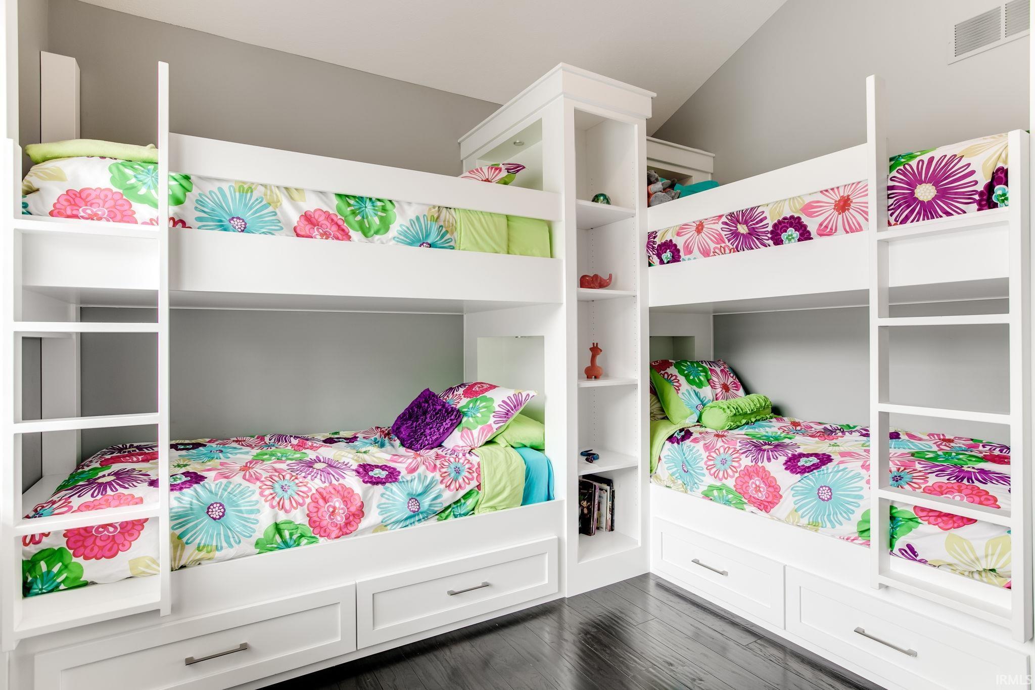 25739 Laverna