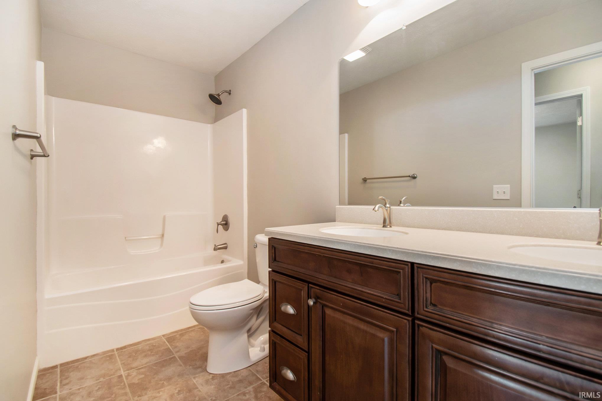 1122 Bellhaven