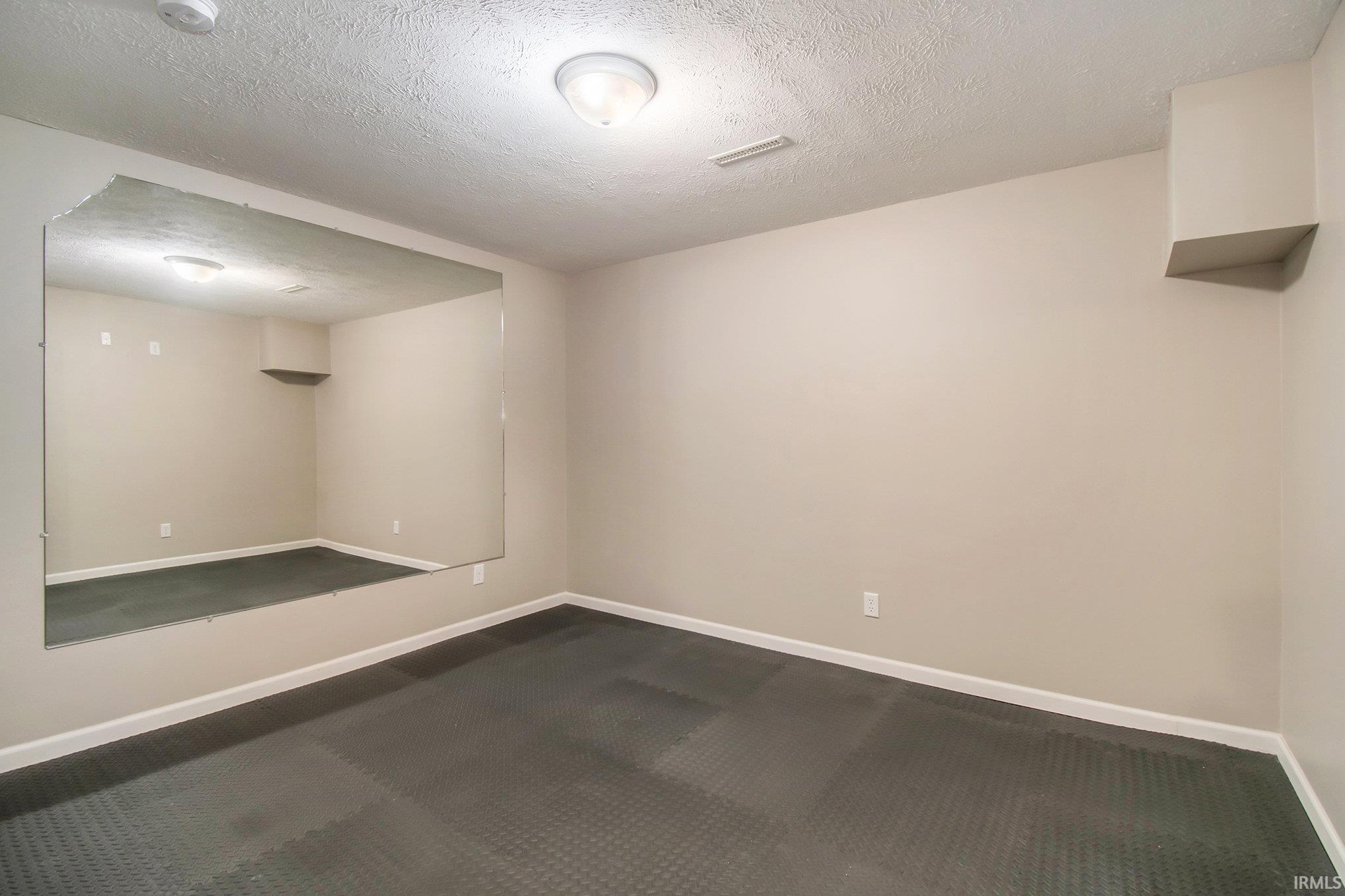 1122 Bellhaven