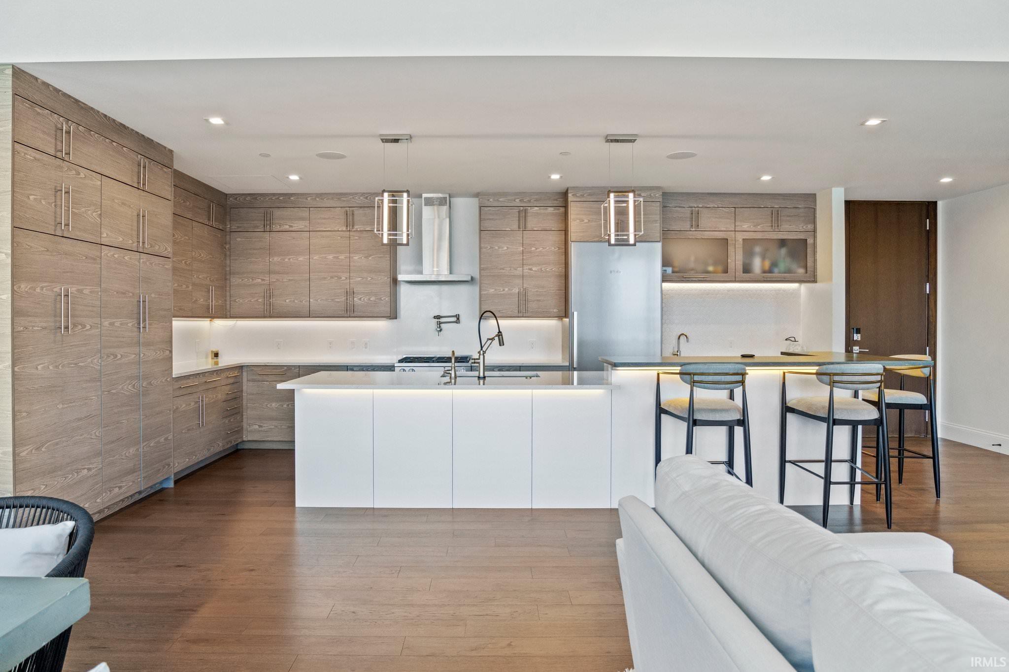 202 Berry, Apt 730