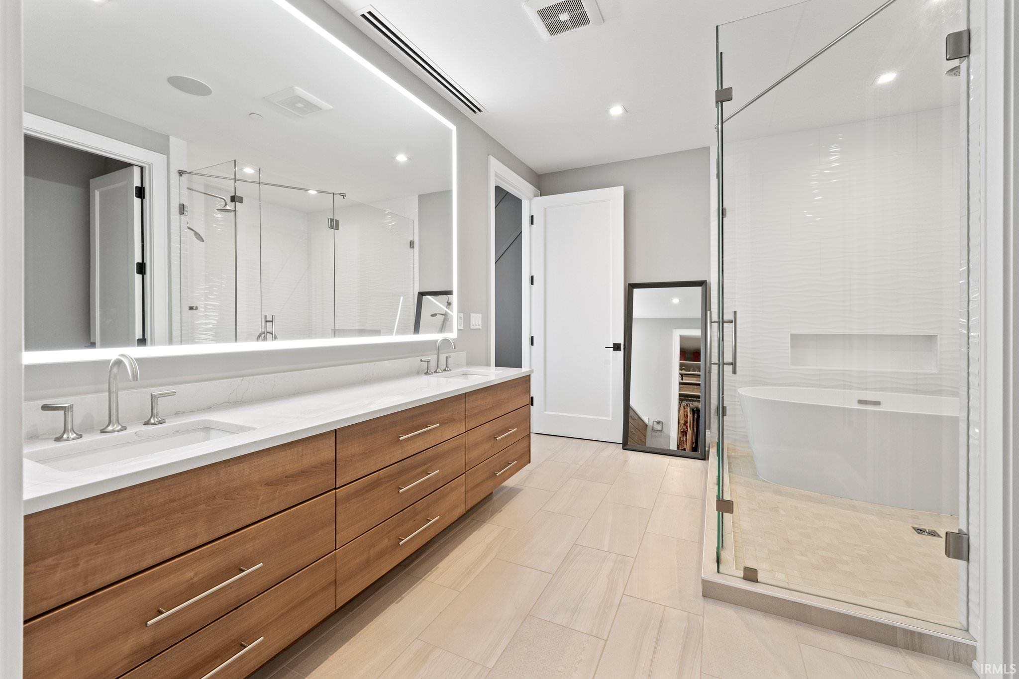 202 Berry, Apt 730