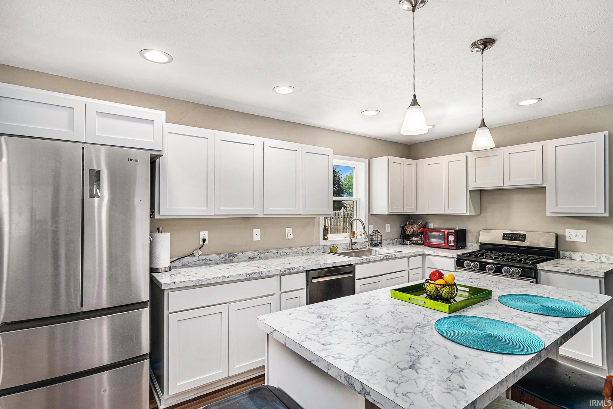 23562 Springriver