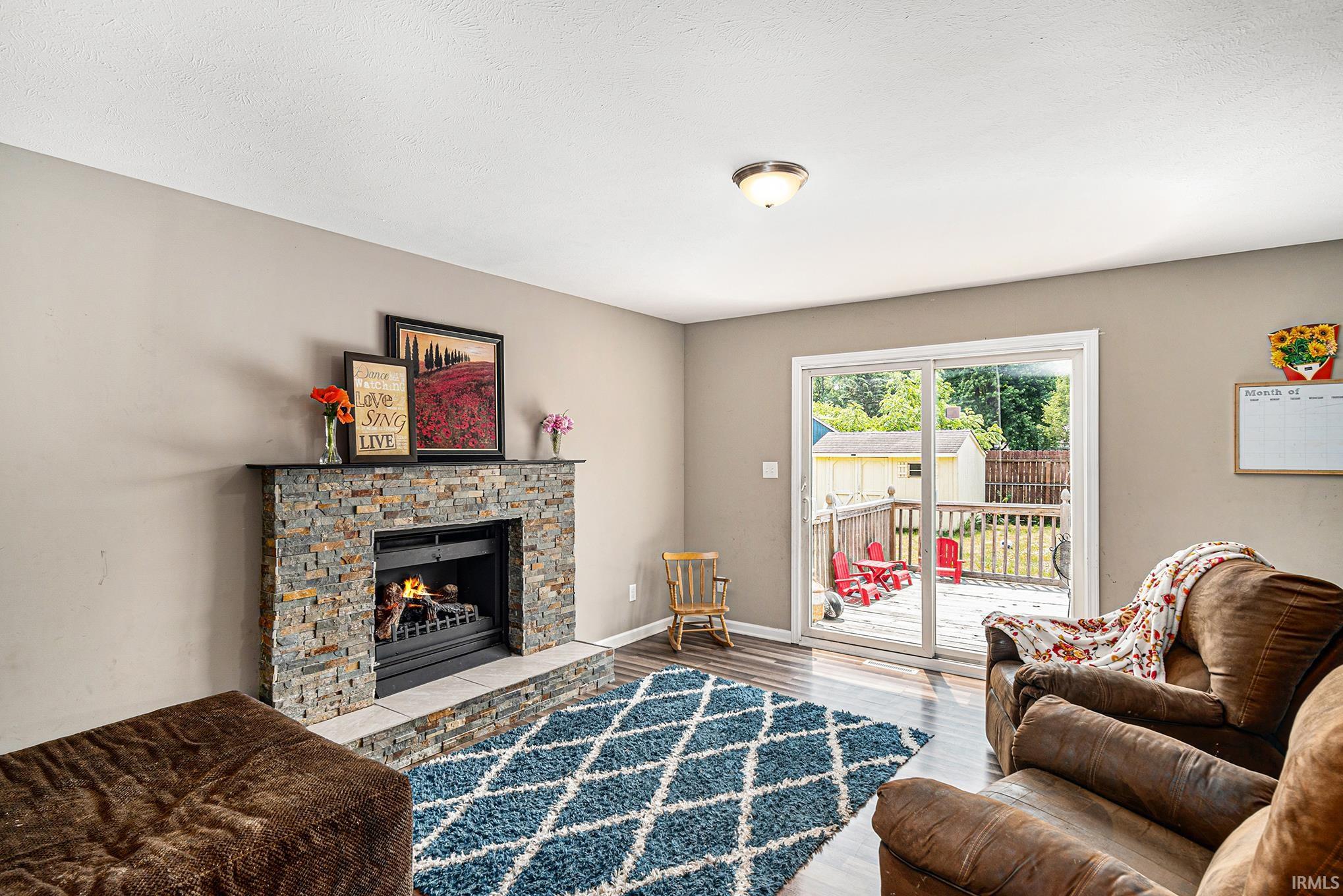 23562 Springriver