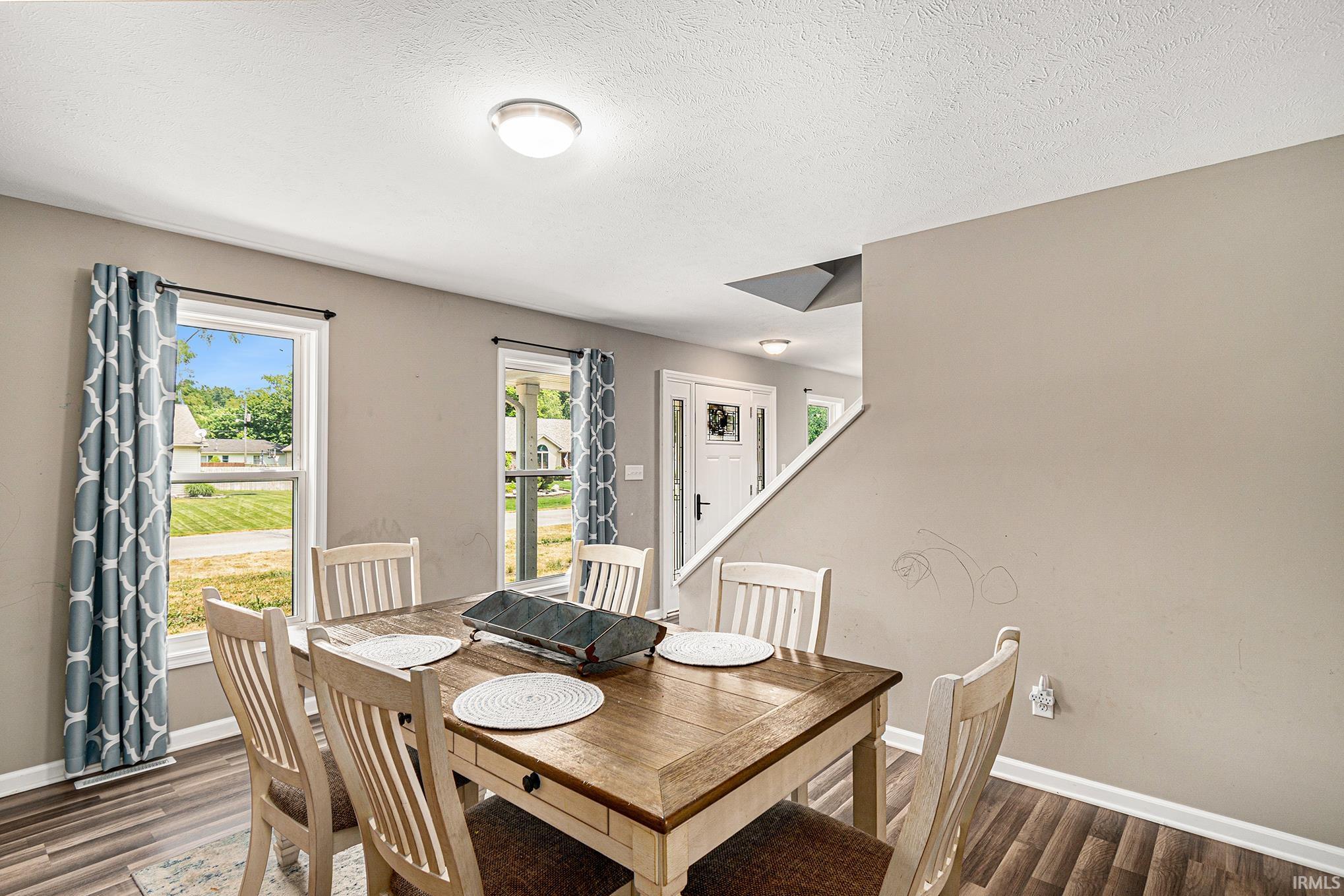 23562 Springriver