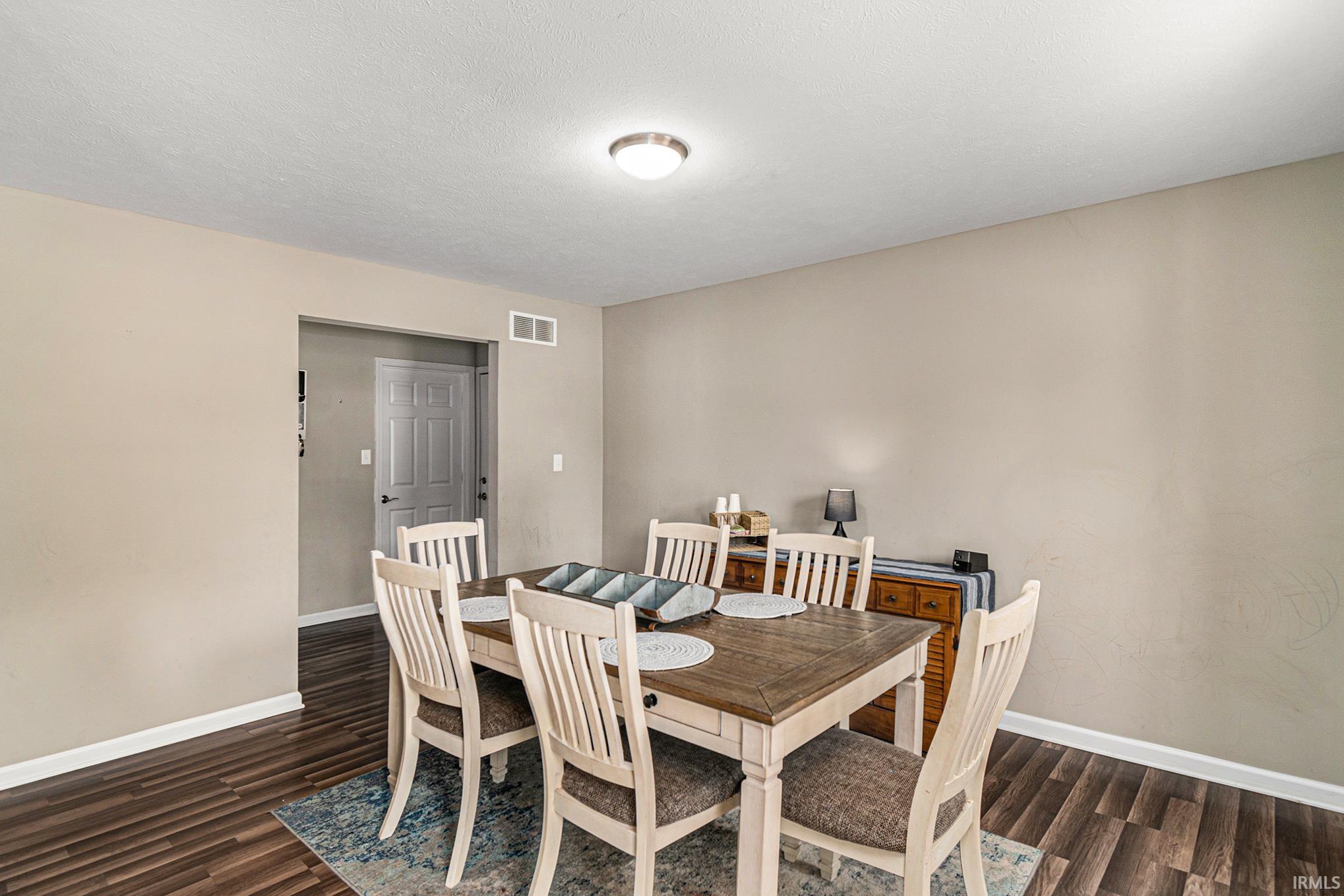 23562 Springriver
