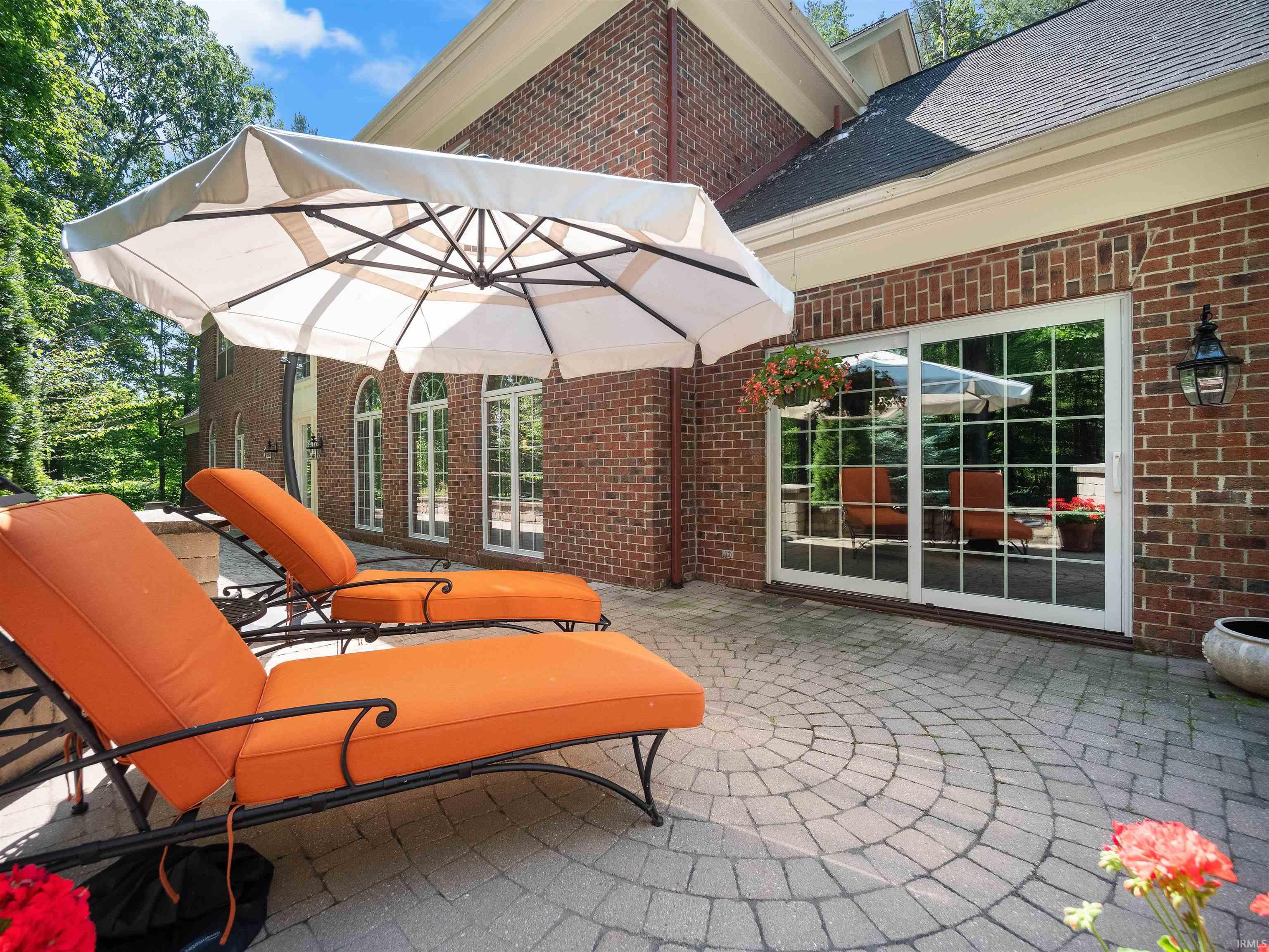 13820 Spring Hollow
