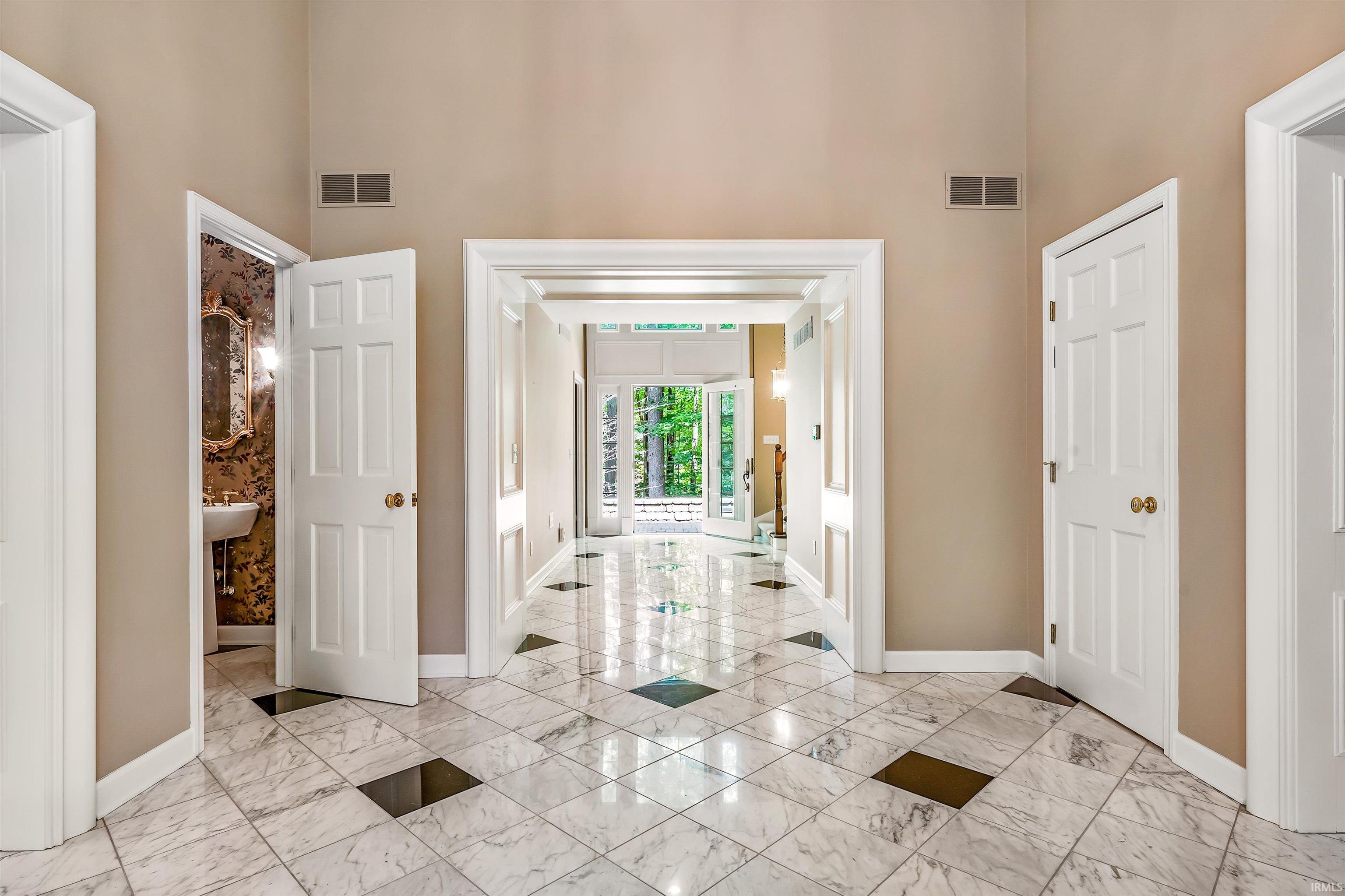13820 Spring Hollow