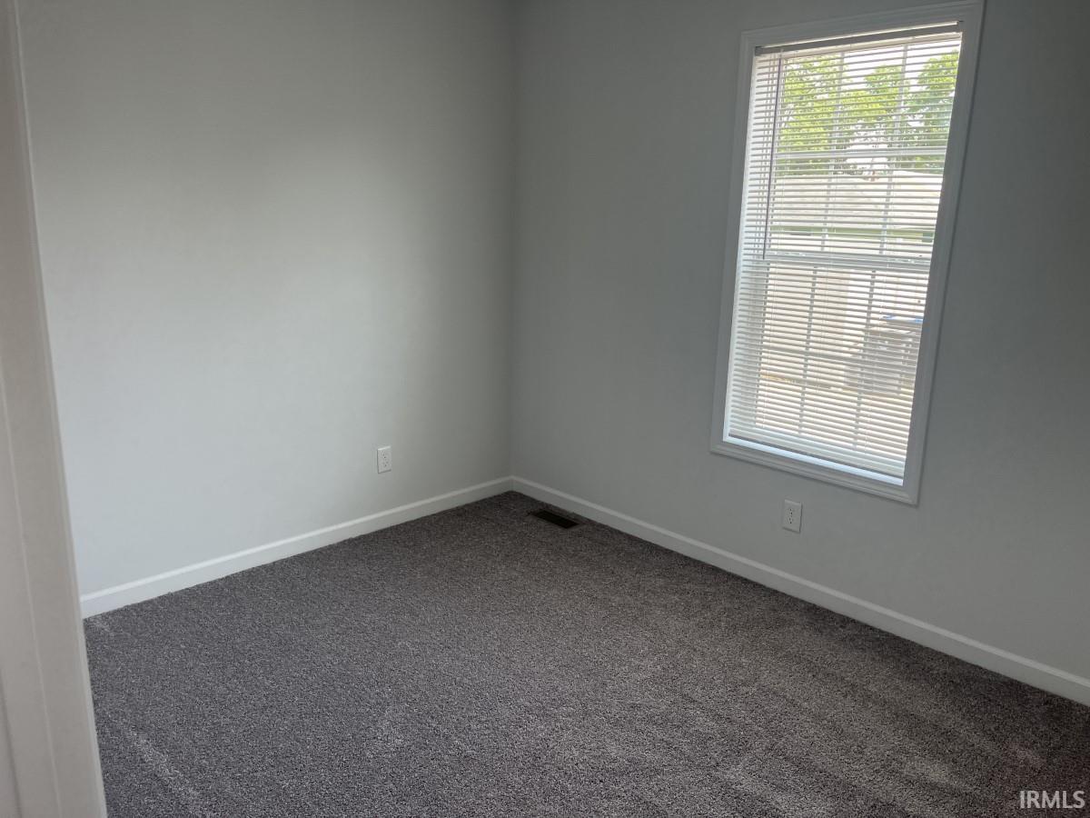 212 Crescent
