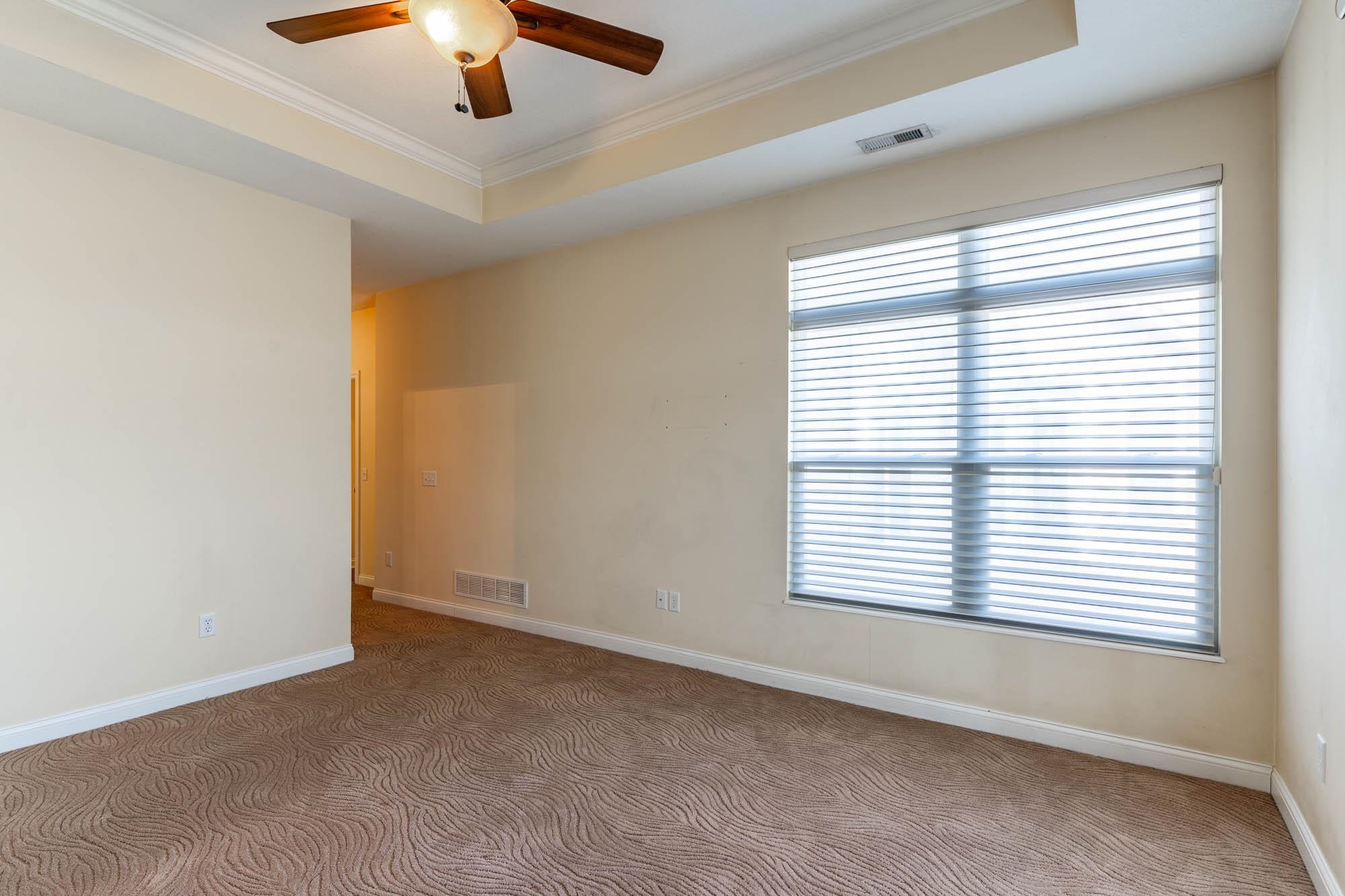 1529 Summit Reserve