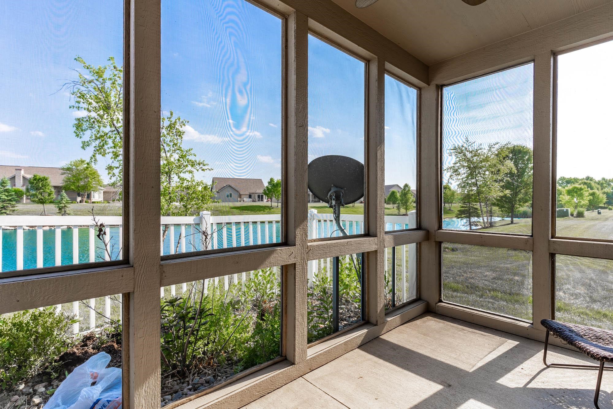 1529 Summit Reserve