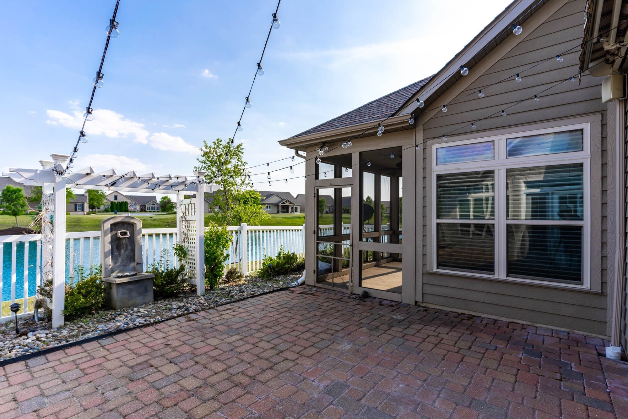 1529 Summit Reserve