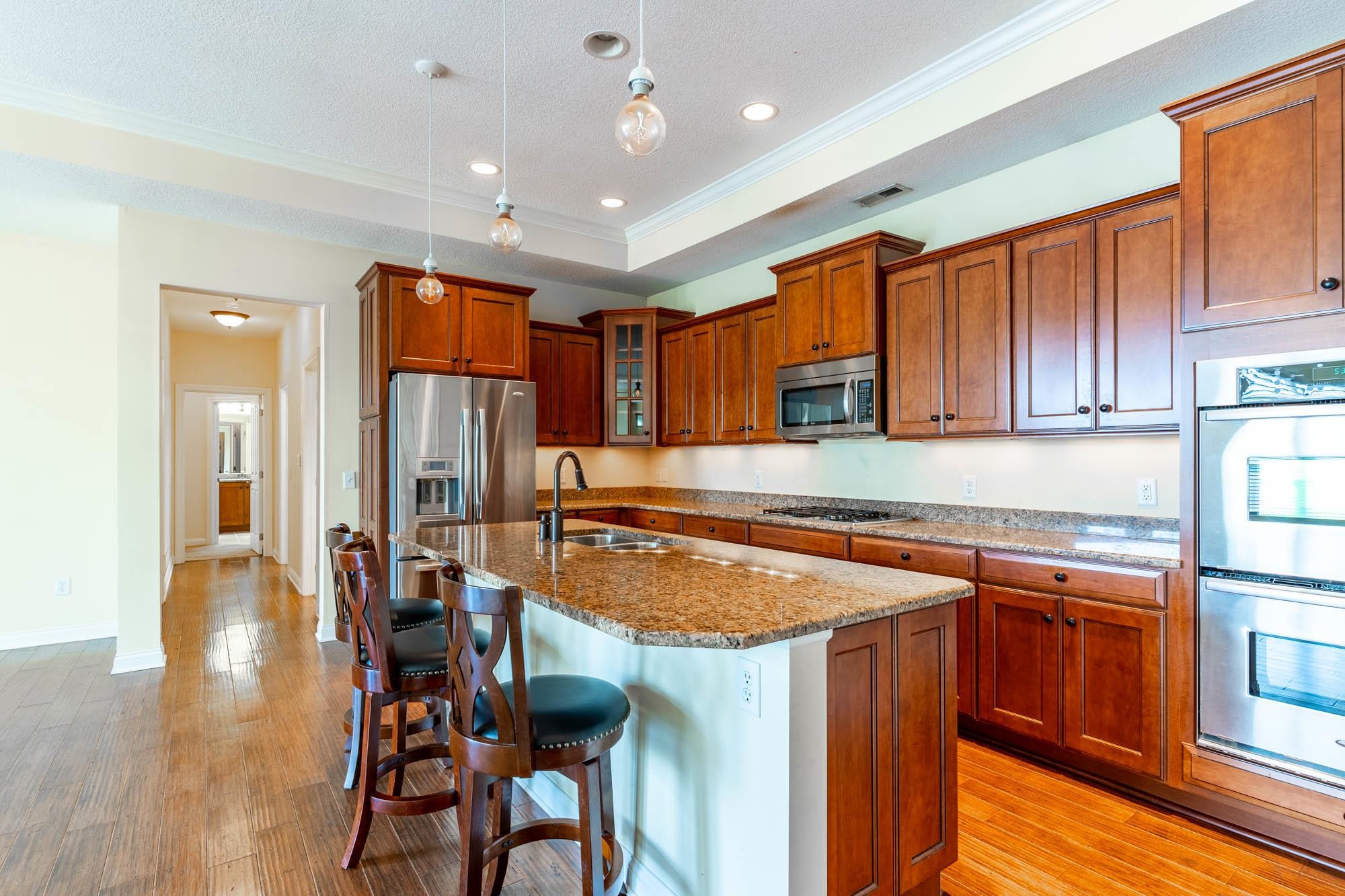 1529 Summit Reserve