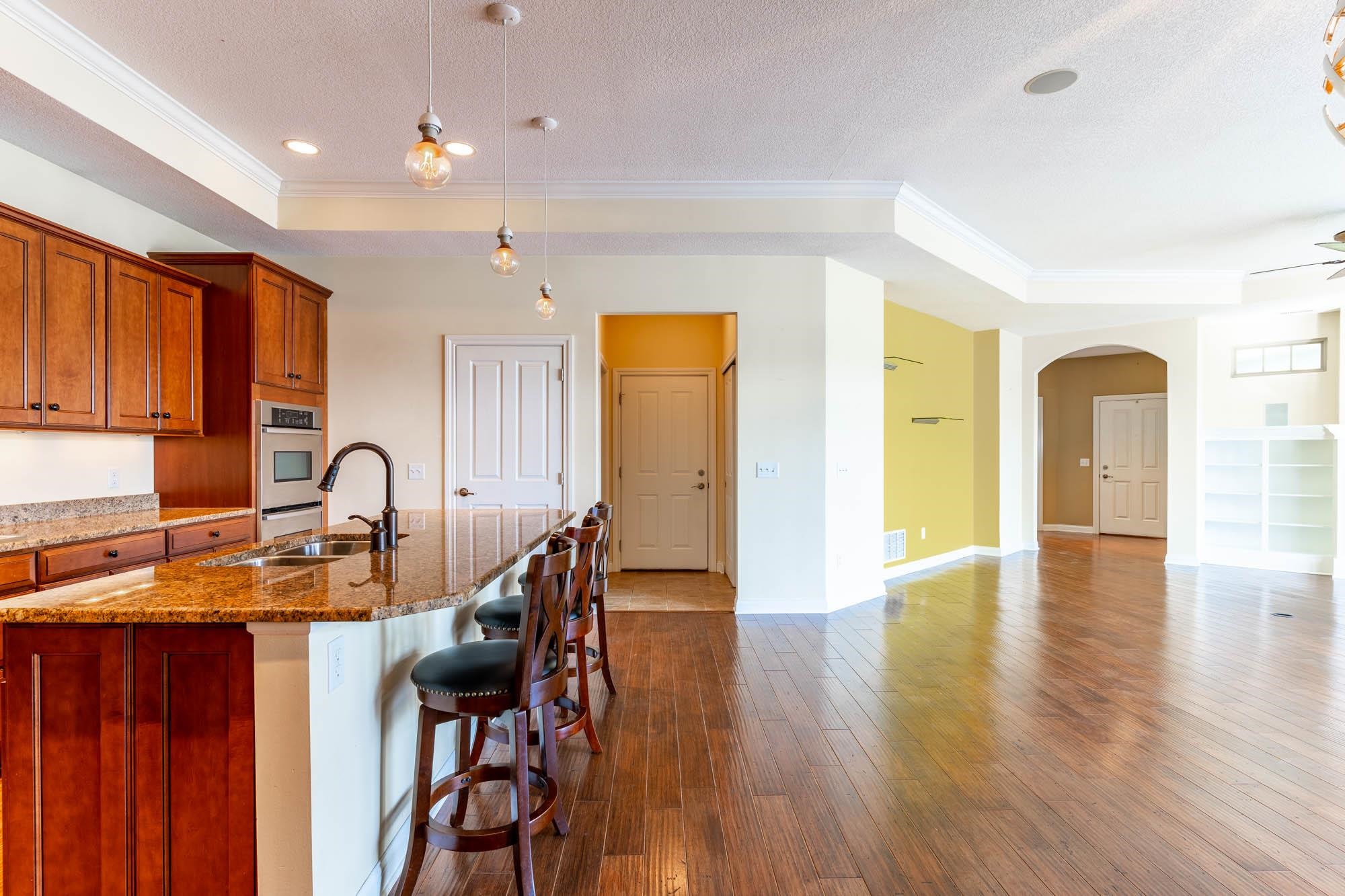 1529 Summit Reserve