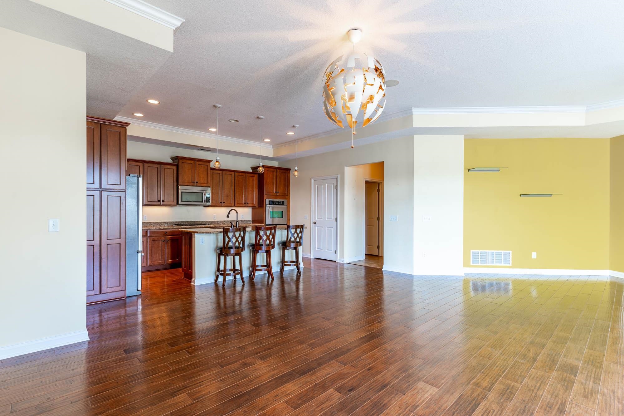 1529 Summit Reserve