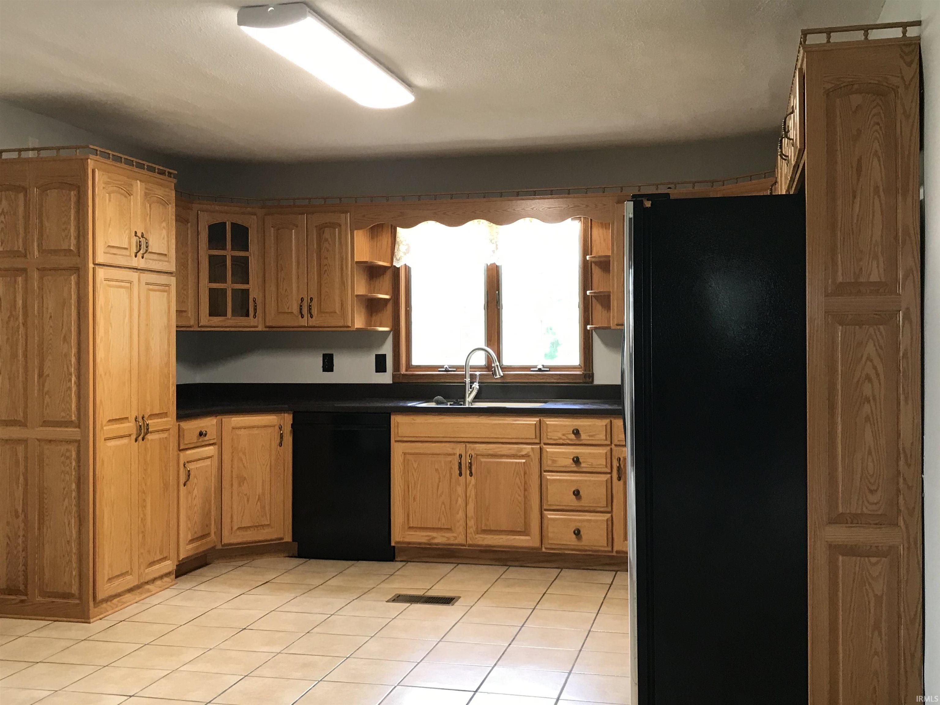 3231 Sycamore