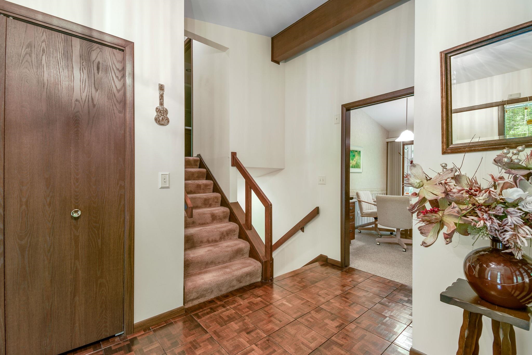 1376 Woodburn