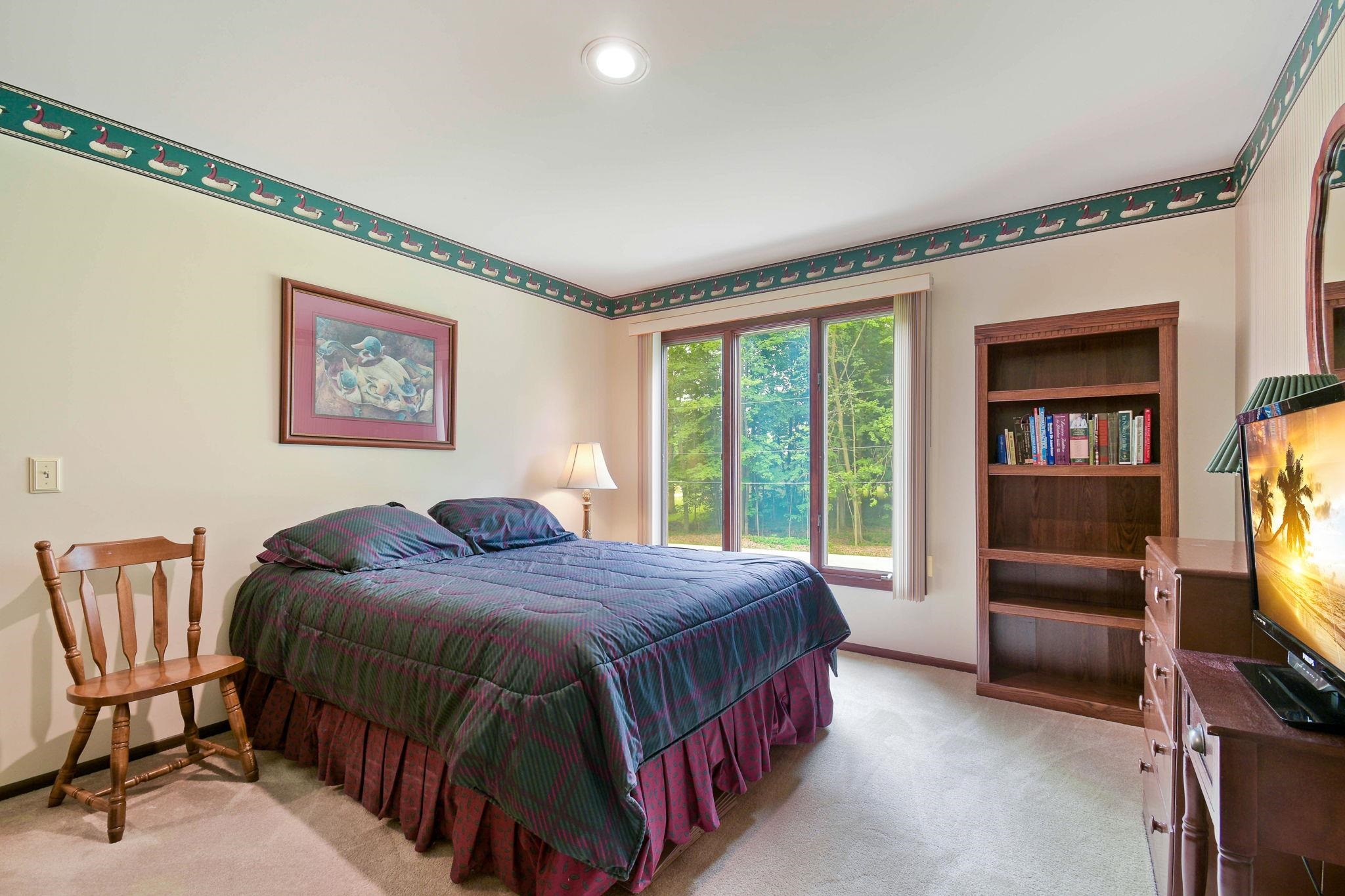 1376 Woodburn