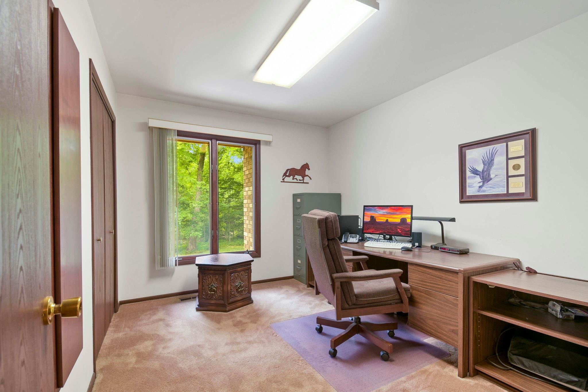 1376 Woodburn