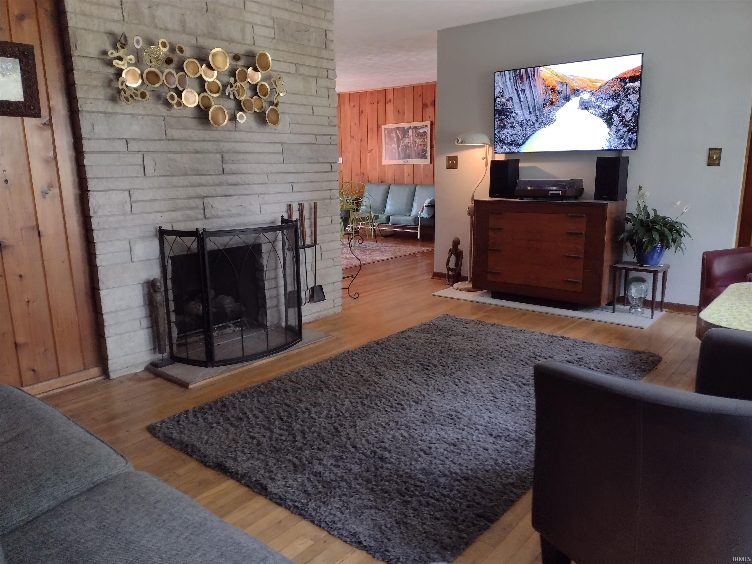 1516 Harrington