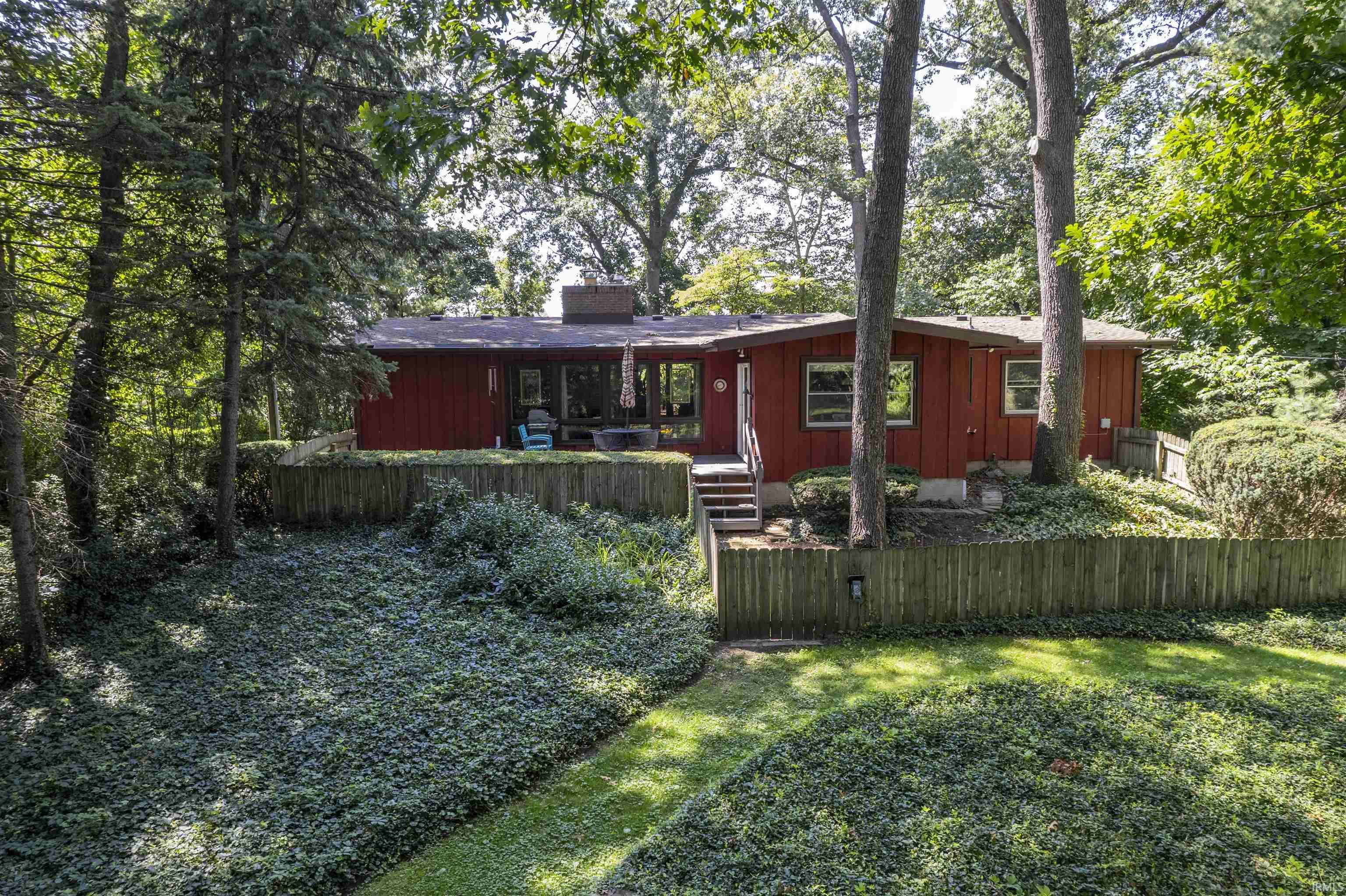 1516 Harrington
