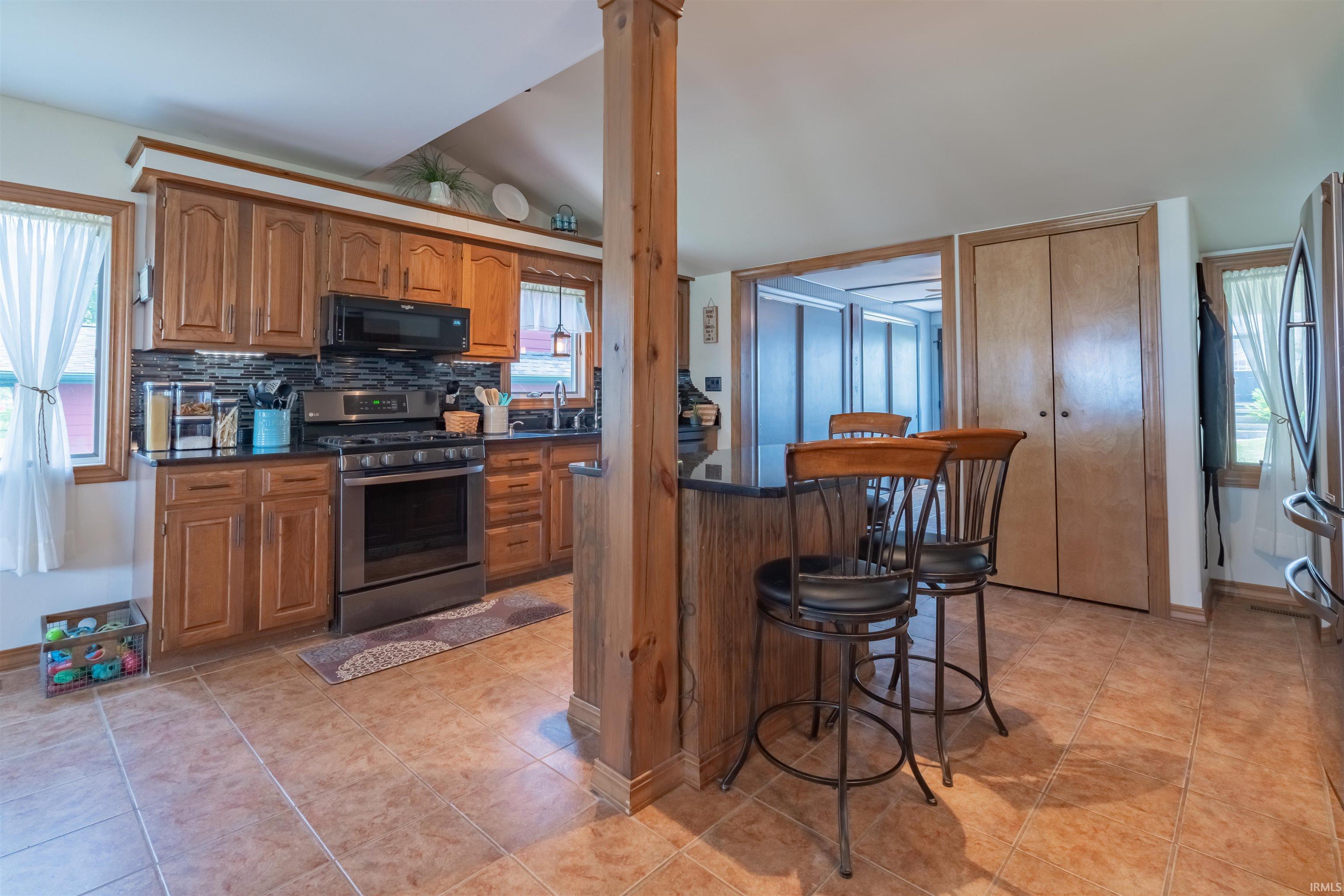 1795 Chapman Lake