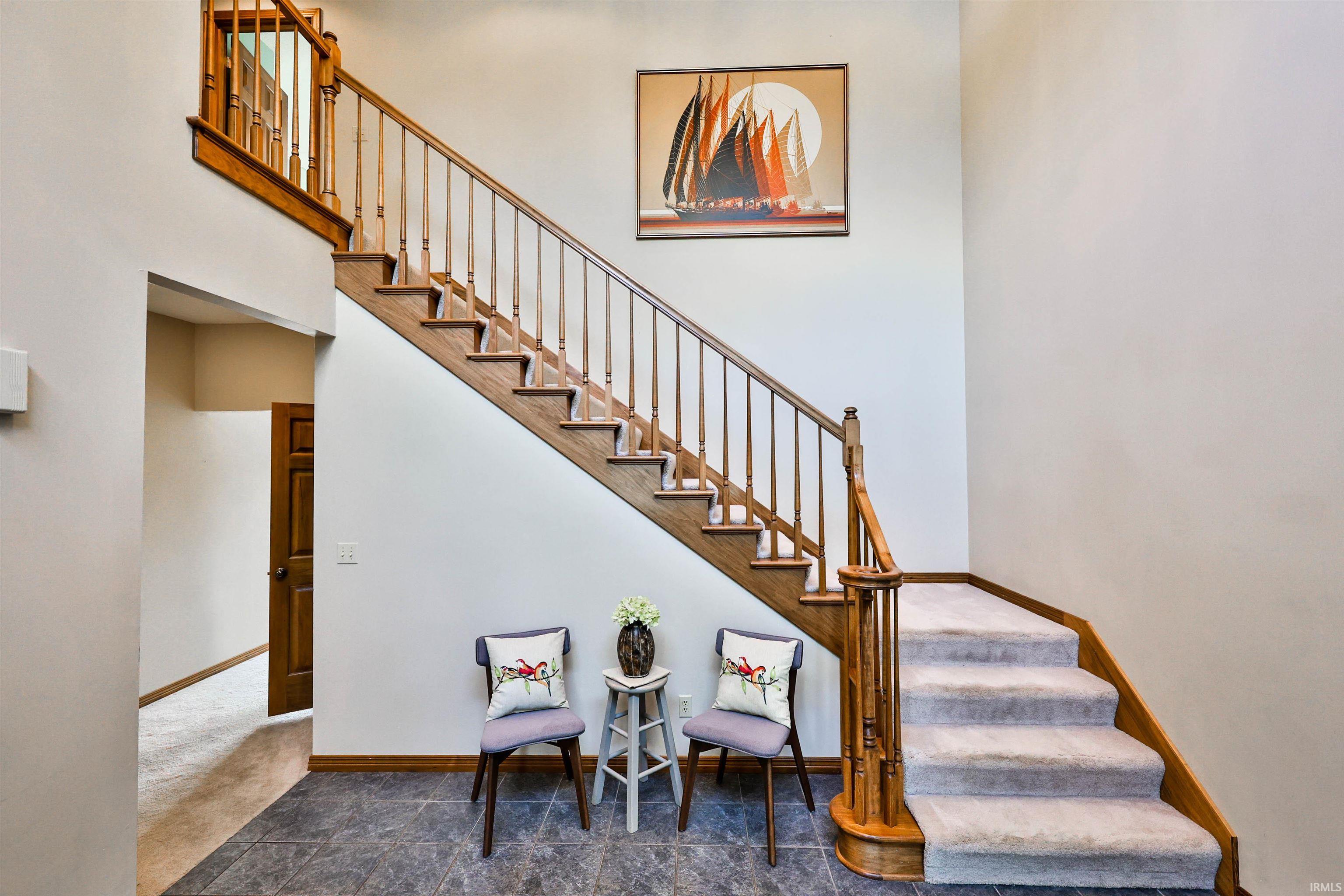 1102 Woodcrest
